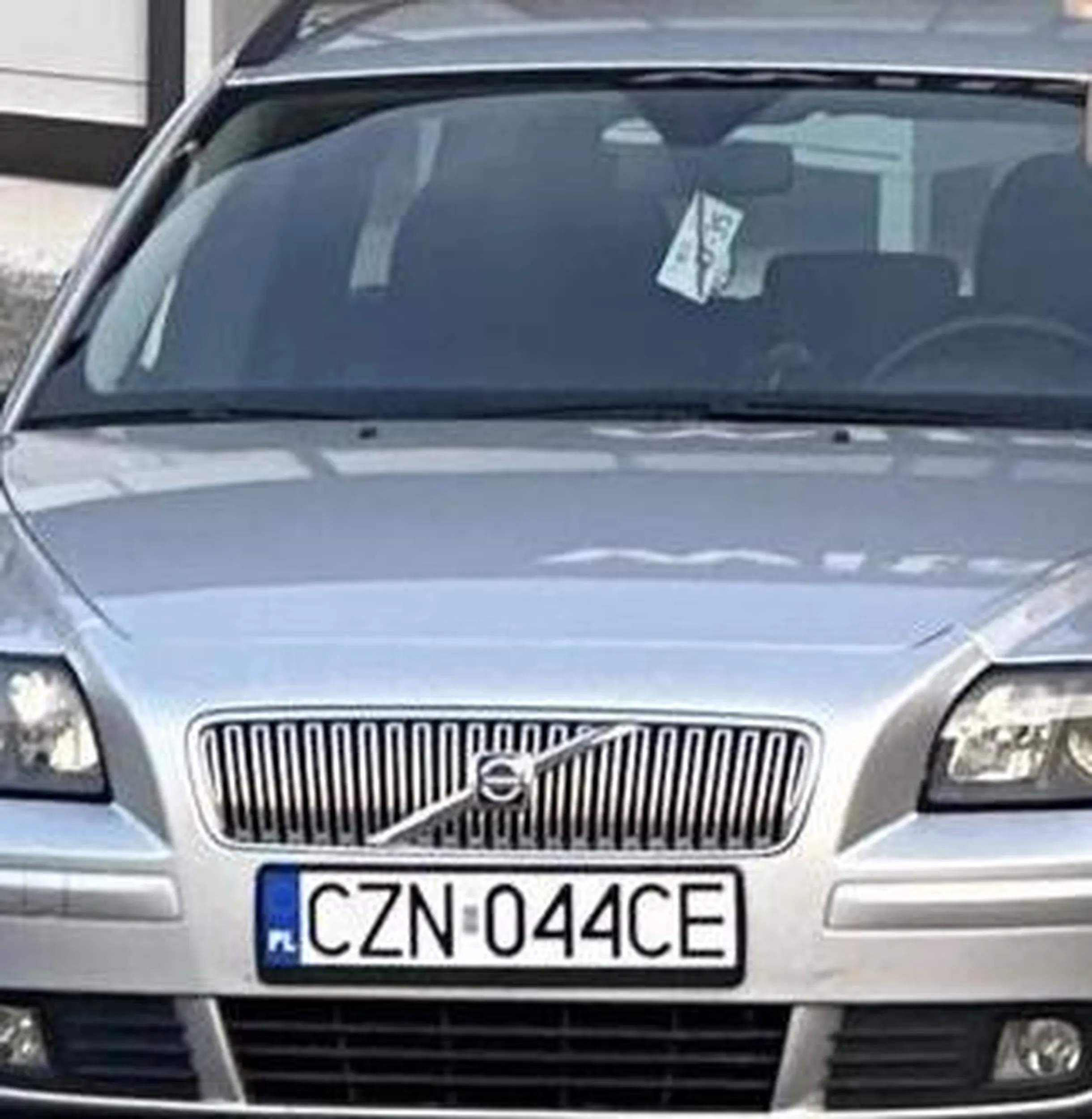 Nie potrafi jeździć pojazdem, jeździ jak dziadek i korzysta z usług na DK10