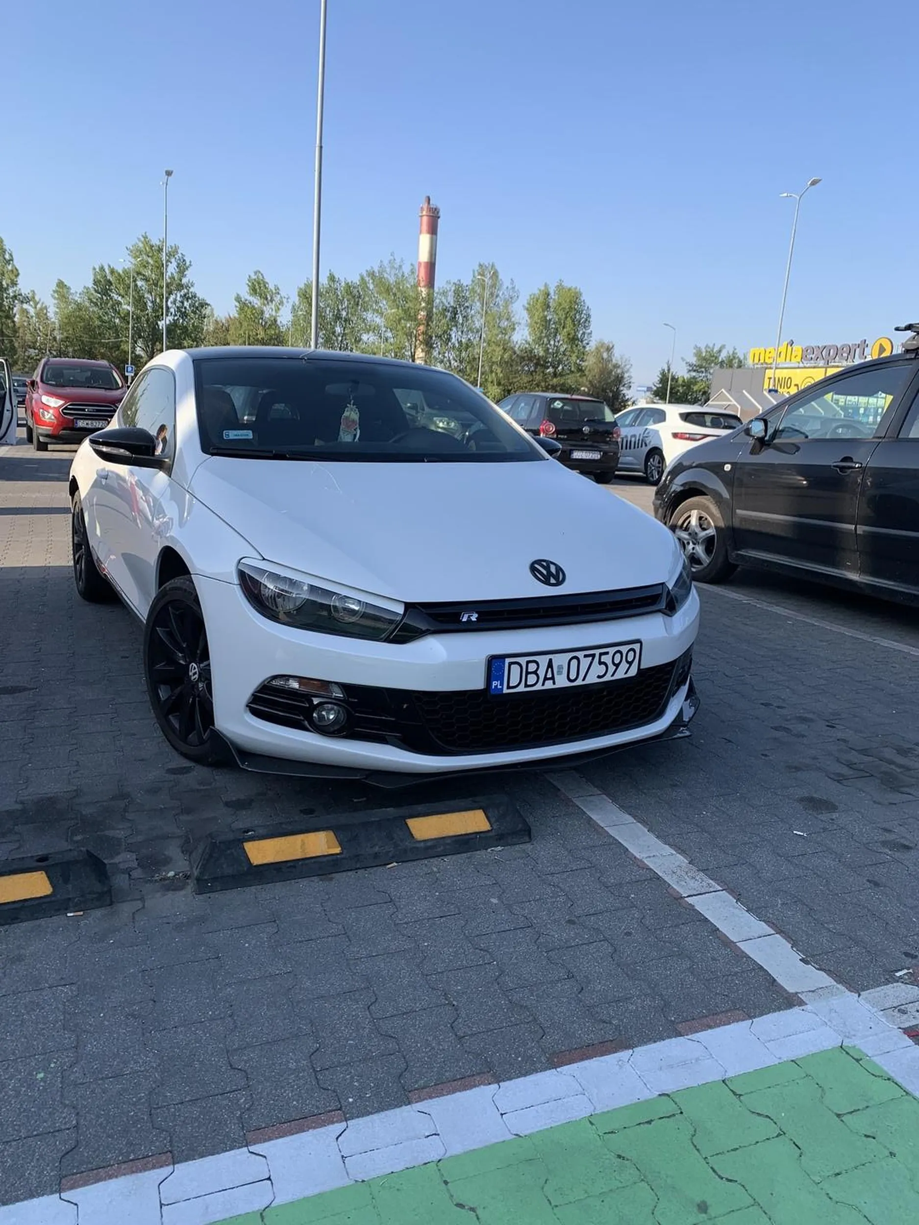 U paniusi kiepsko z parkowaniem.