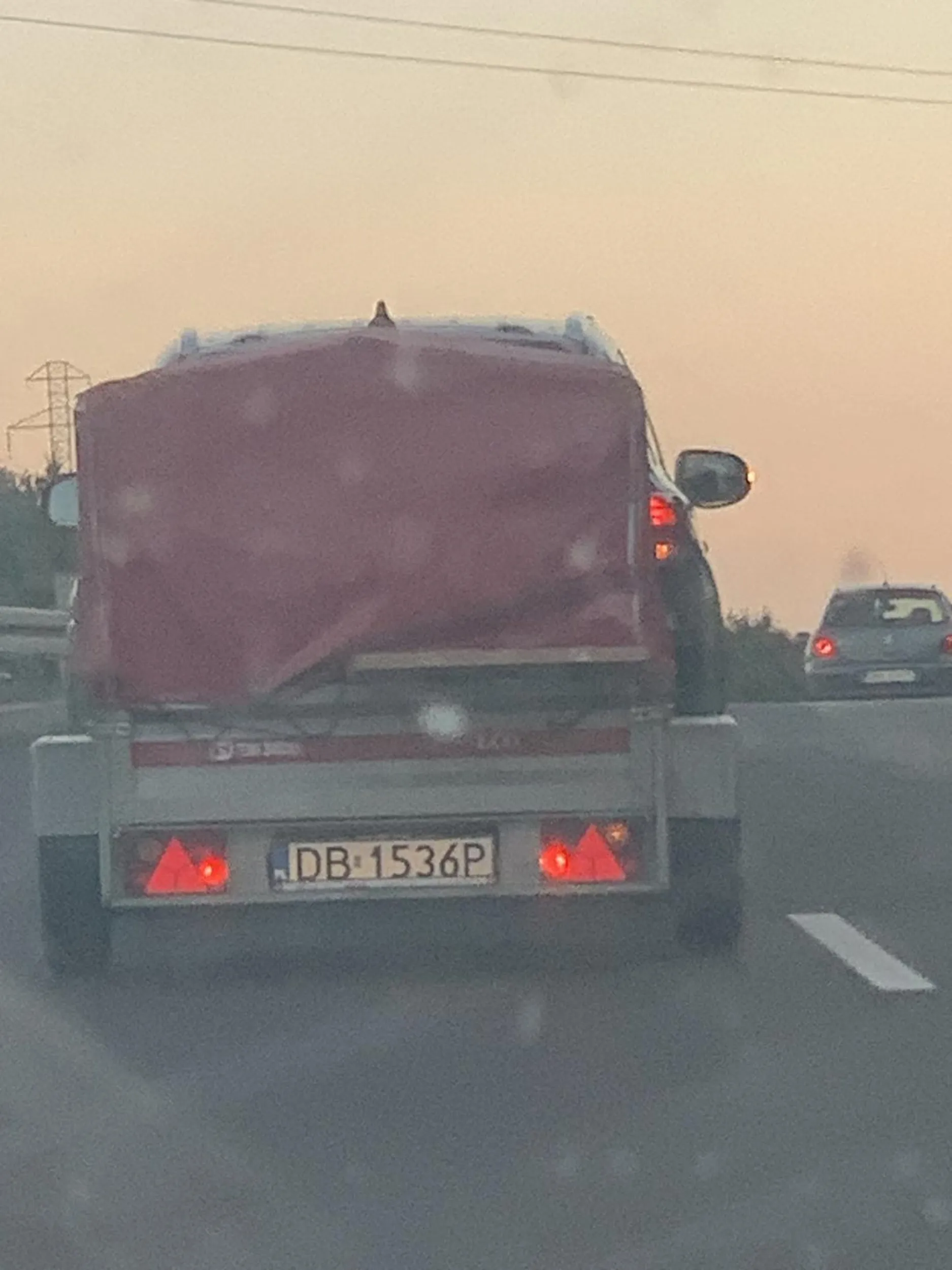 petent jezdzi nieprzepisowo???