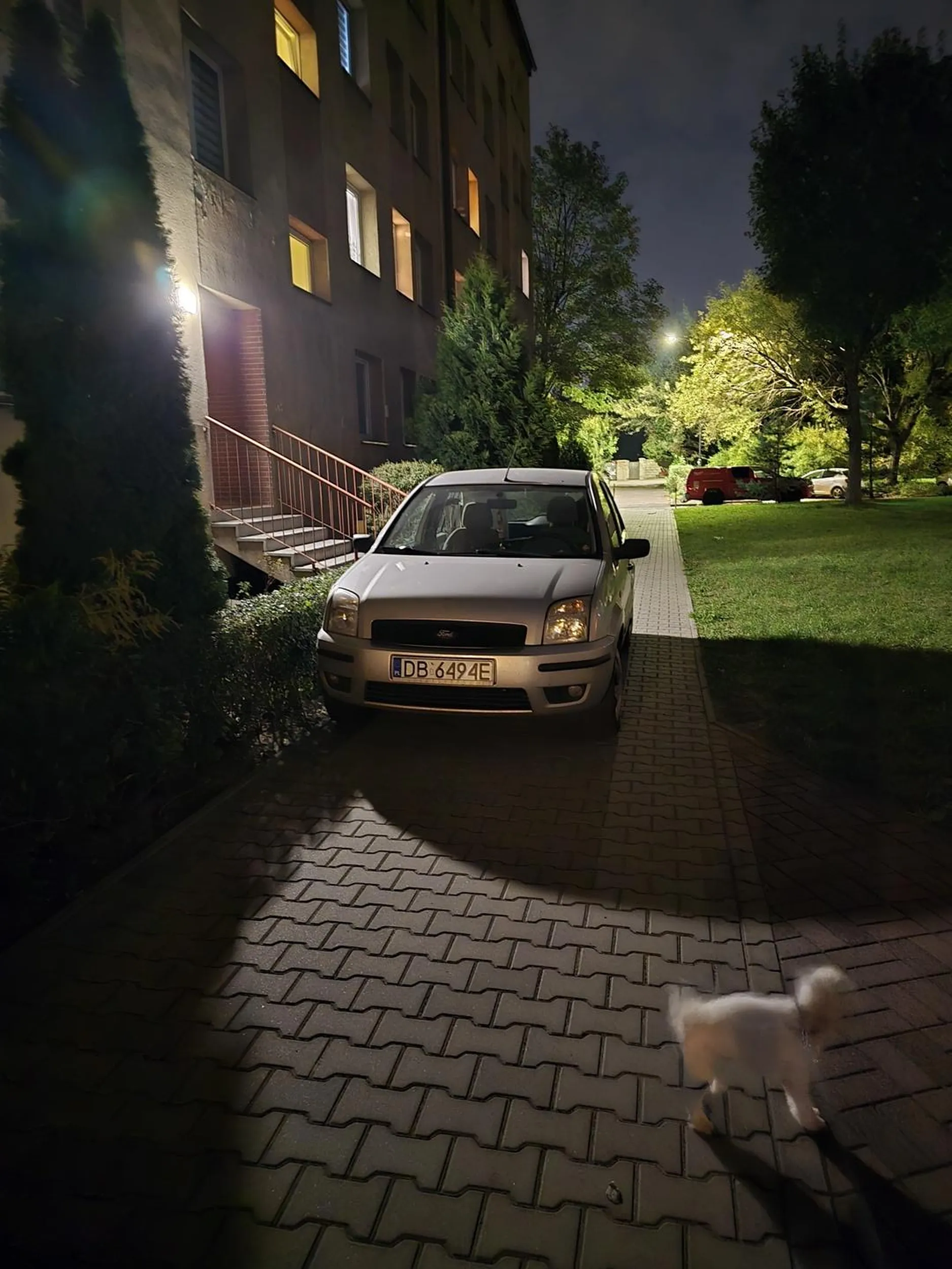 Do łóżka se tym gruzem wjedz