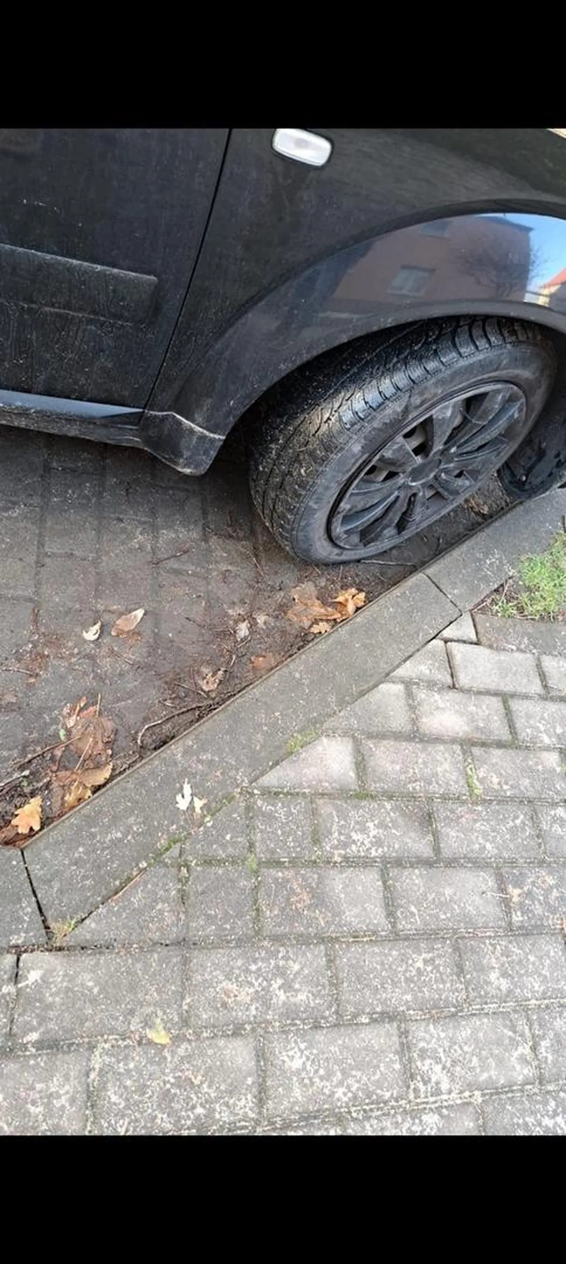 Musi wymienić opony