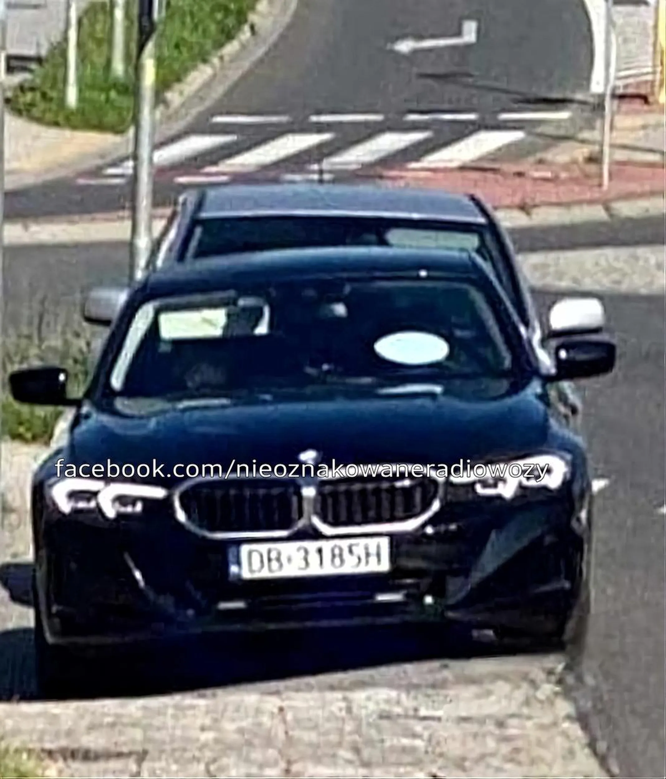 ijo ijo samochód używany przez policję - tablice zmienione od DLWKJ08 do DB3185H