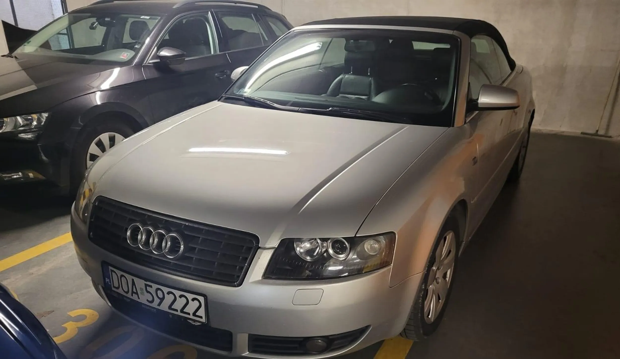 Wpakował się na nie swoje miejsce parkingowe bez żadnego pytania. Zwykły prostak.