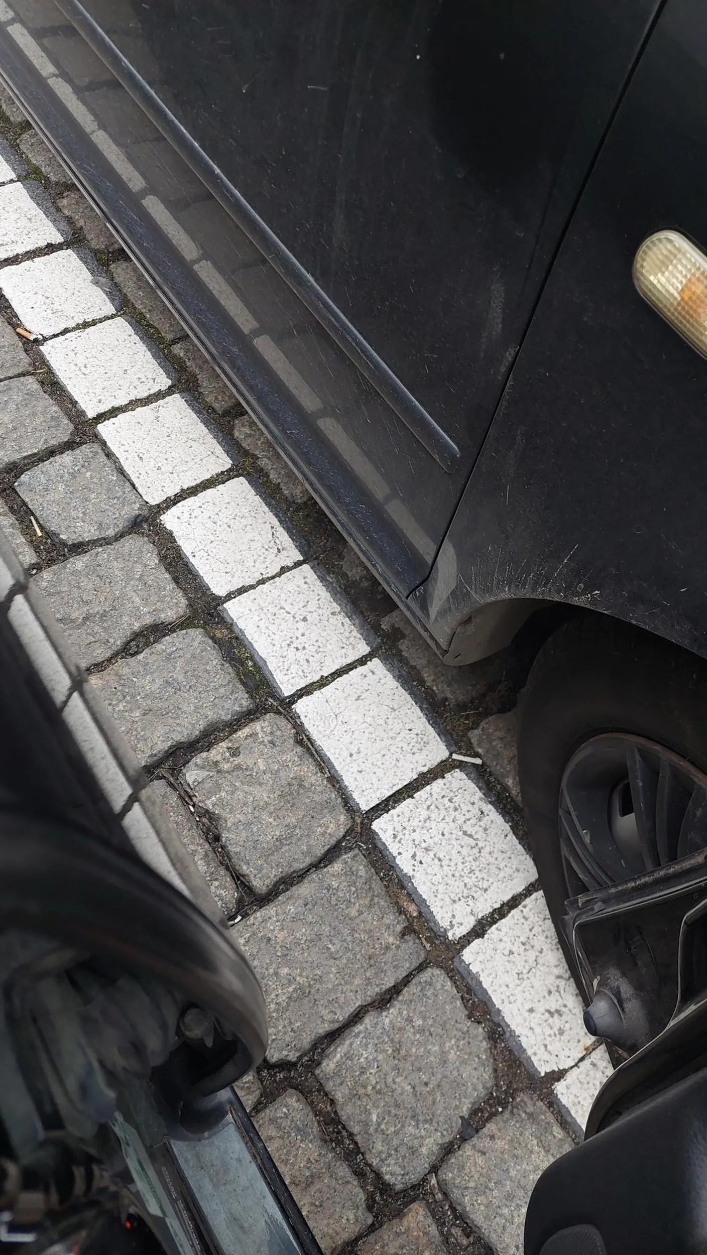 Dzięki za łatwy dostęp do auta :))