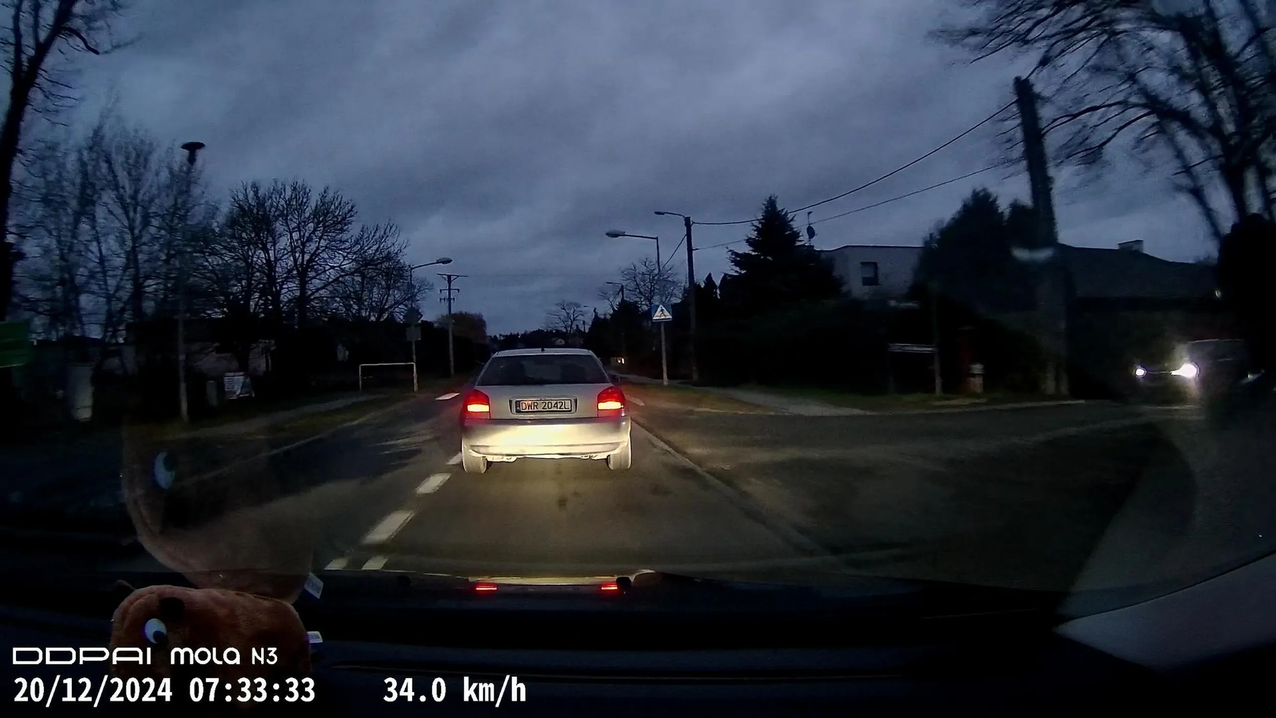 1 biegu w tej limuzynie nie idzie zmienić na wyższy? Powoduje pan/i zagrożenie, przede mną i za mną przynajmniej 4 auta w mieście musiały wyprzedzać