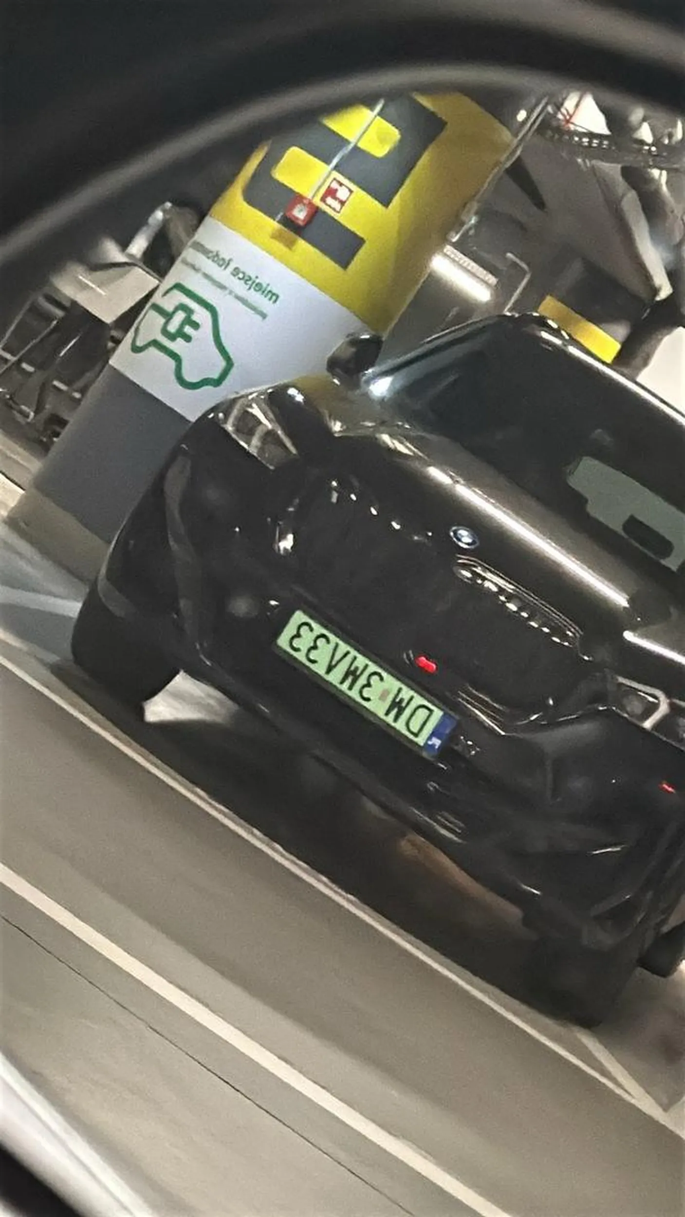 Znam namiar na dobrego lekarza, psychiatrę. Demencję się leczy, autyzm też. Farmakologicznie. Jak samochód się naładował to można go odłączyć i dać innym naładować bezmózg