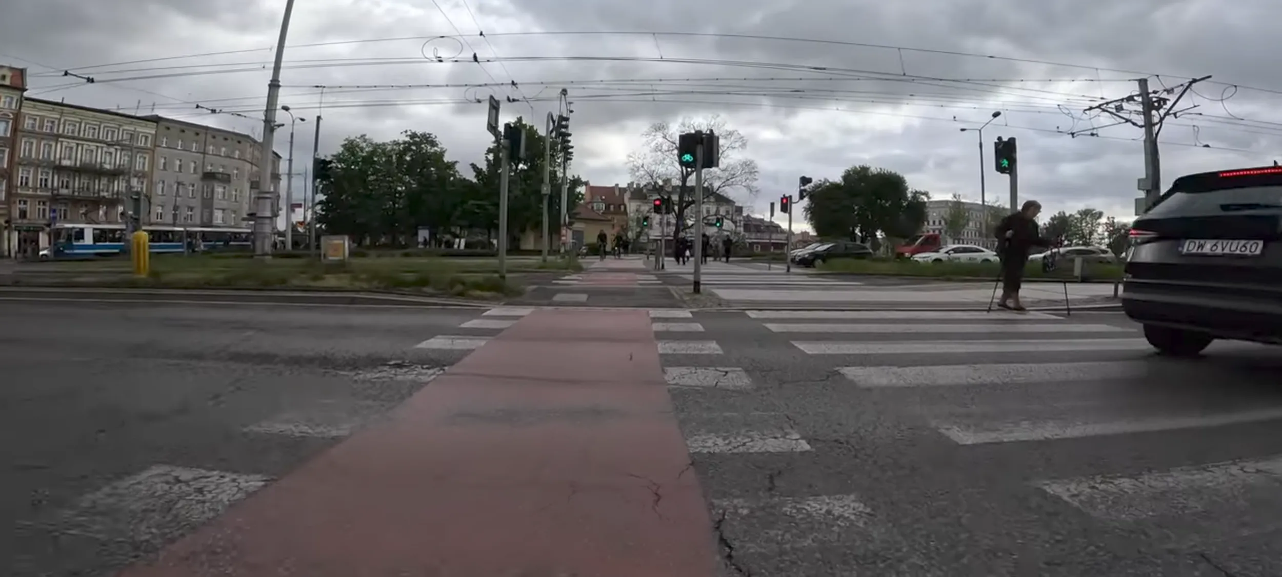 Uwaga na kierowcę (pod wpływem??)Wymuszenie pierwszeństwa na pasach