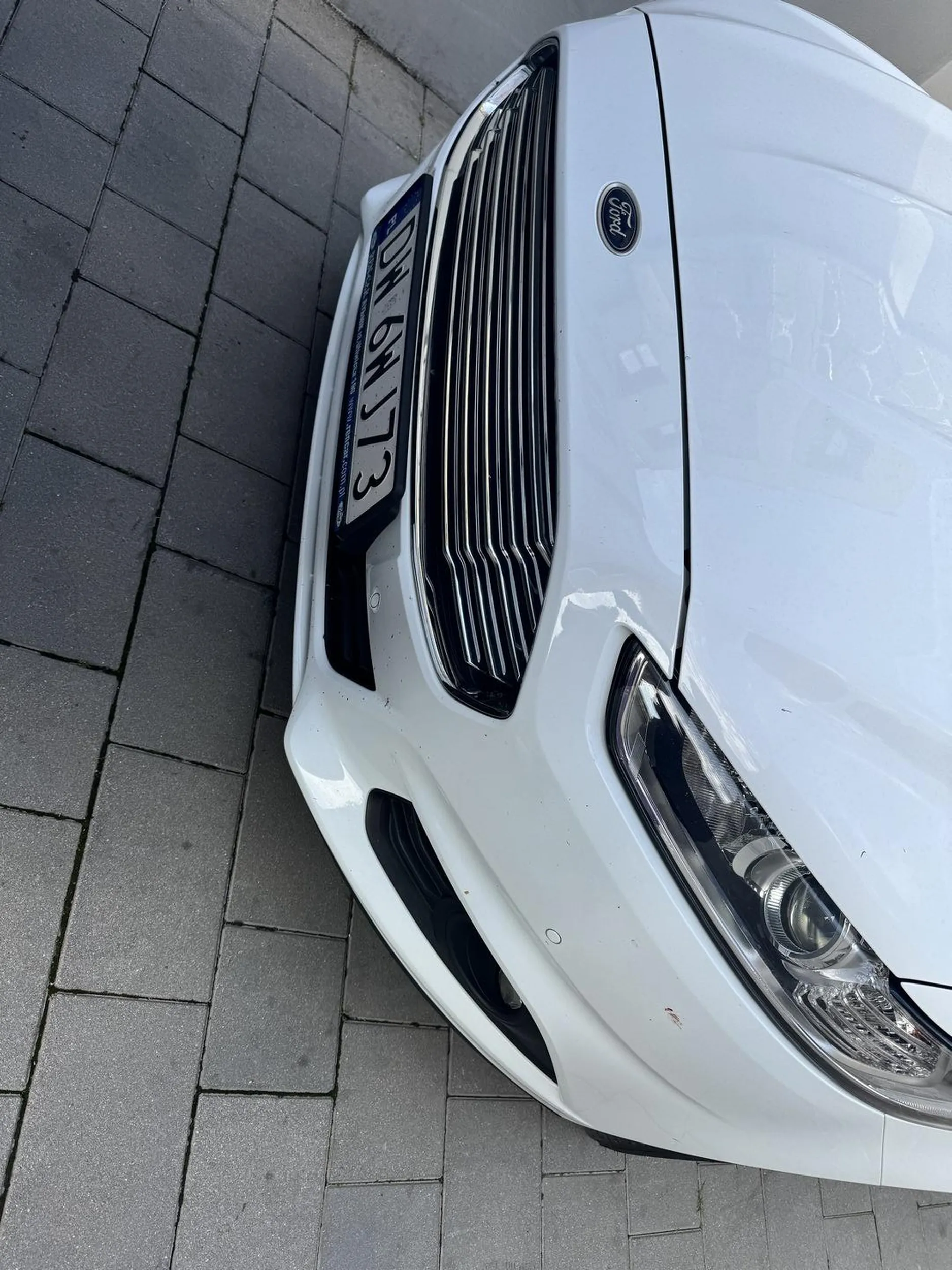 Potrafi zastawić auto tak że nie da się wsiąść, lub otworzyć paki