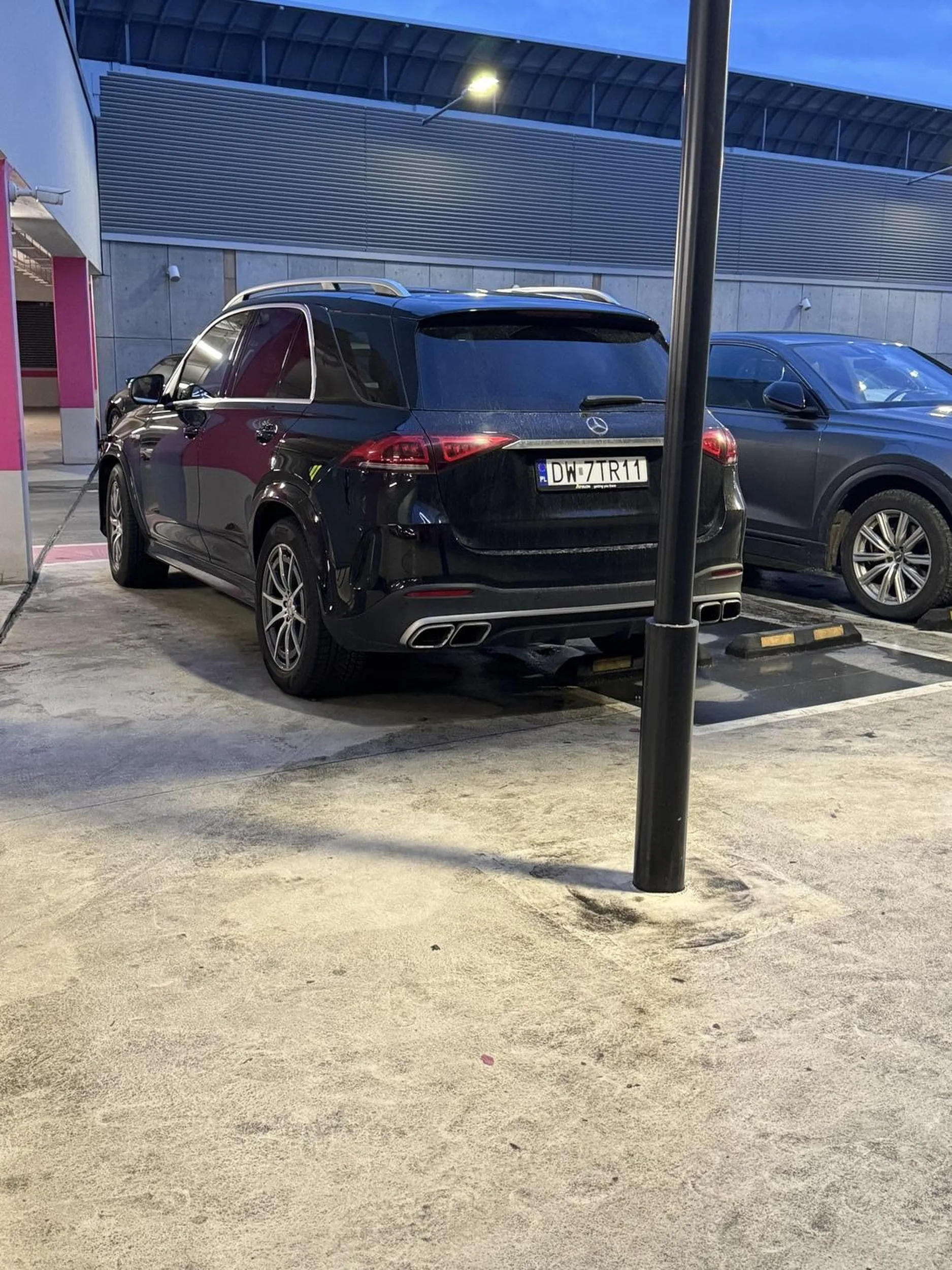 Tak się bałwanie nie parkuje