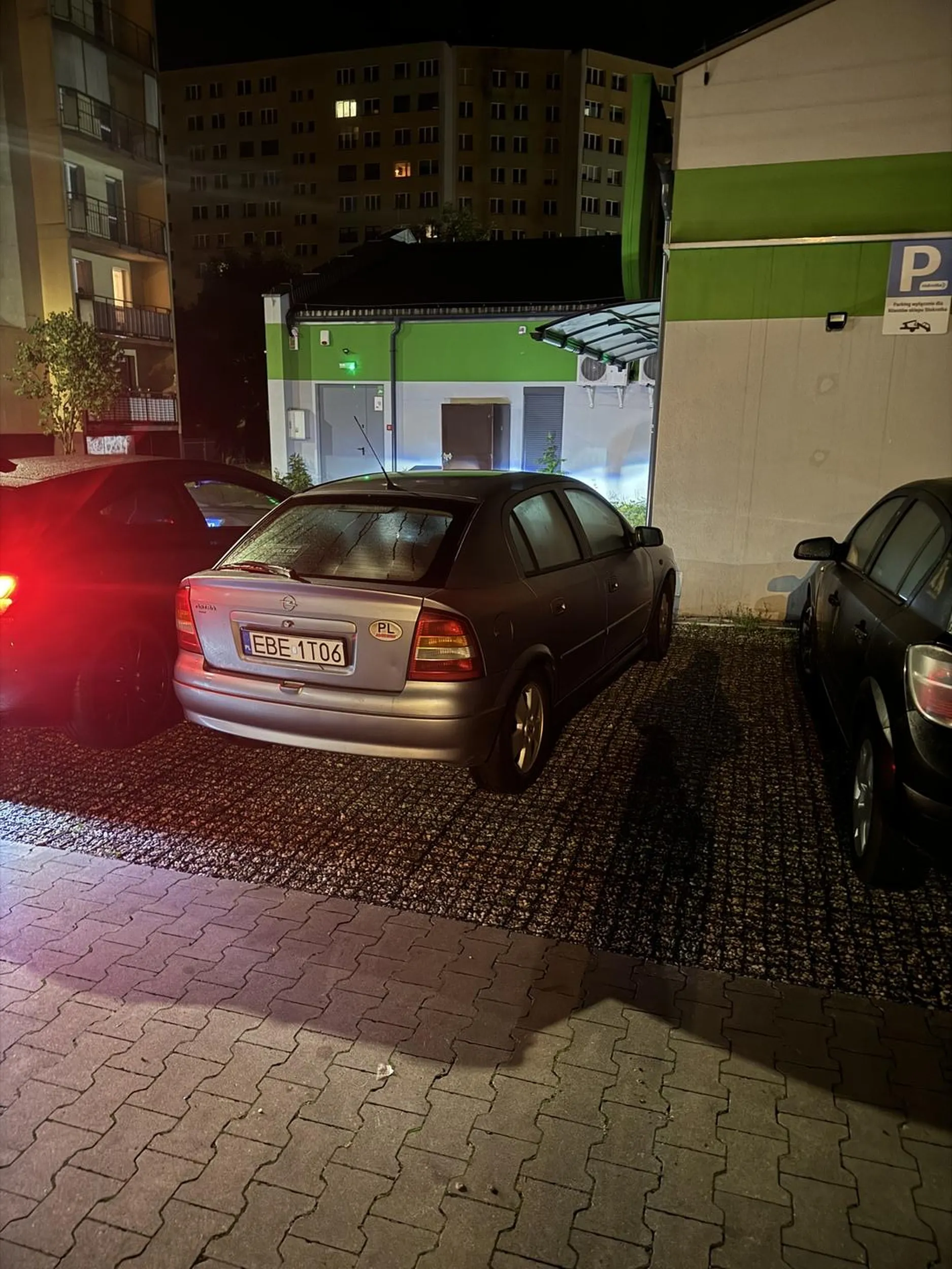 Polecam zrobić kurs na parkowanie