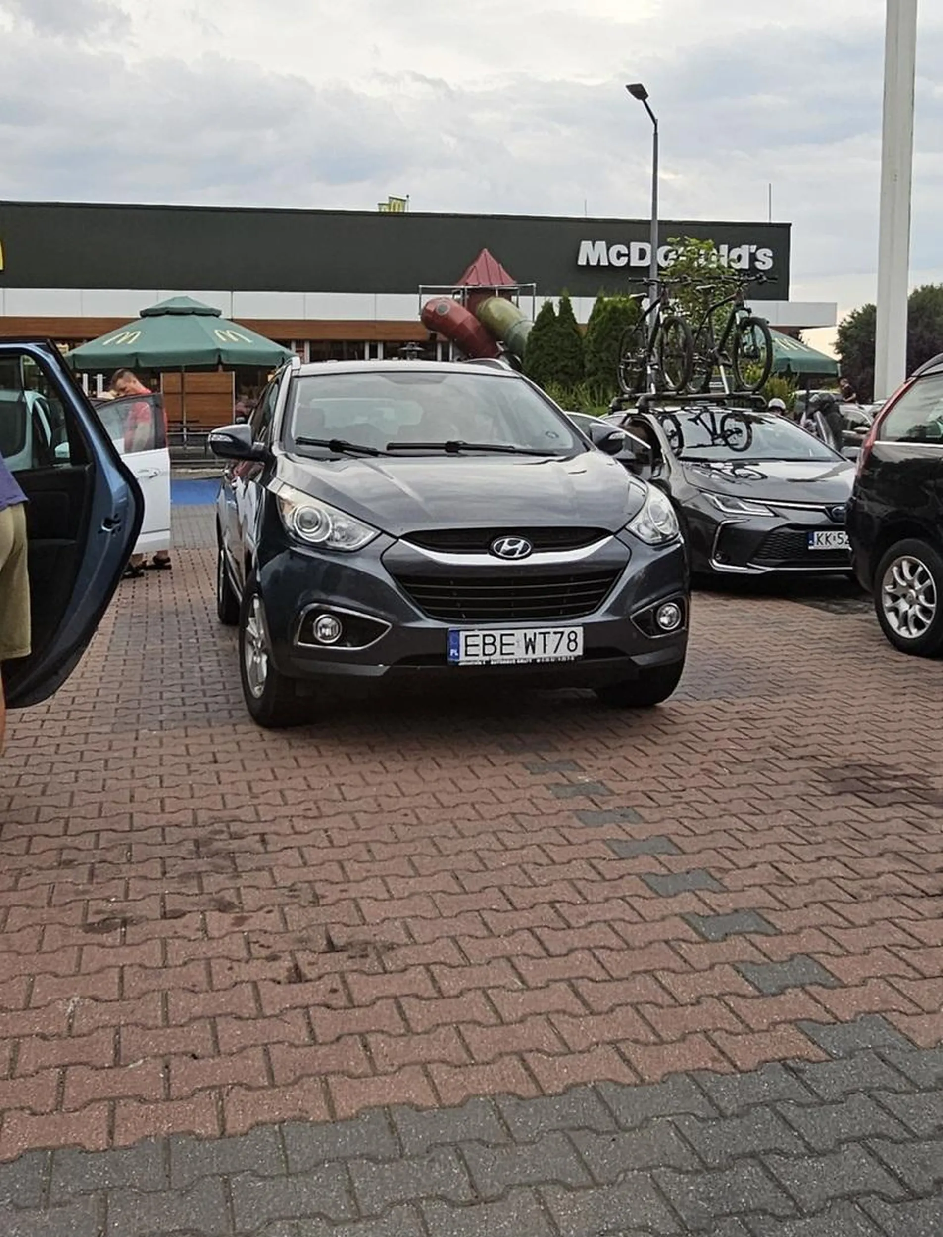 Kiedy jedno miejsce to za mało więc musisz zająć 4