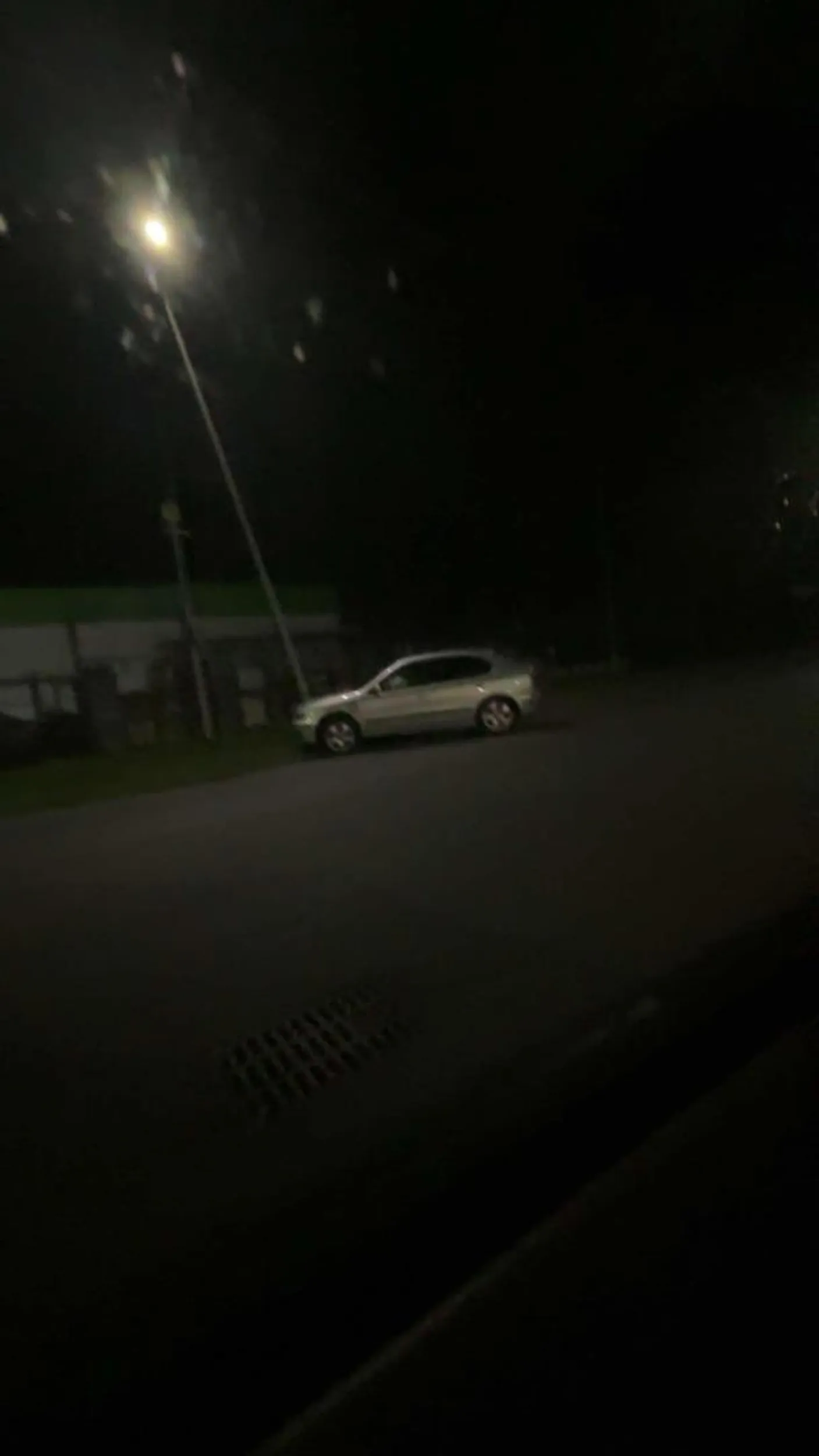 Nie zdążył zrobić zadnych przewinień drogowych bo po 4 dniach wyjebal w latarnie