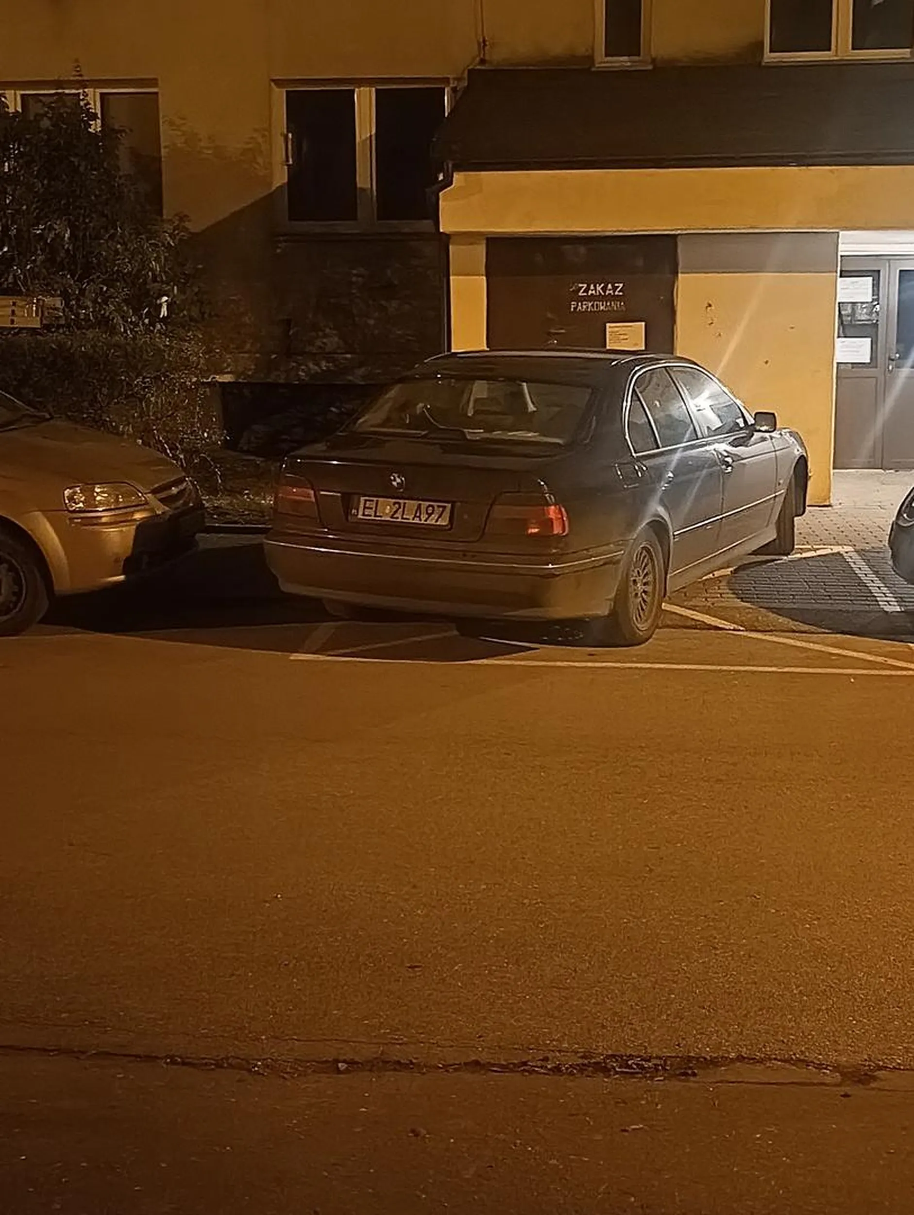 ... Bo nikt nie będzie mi mówił jak parkować... ?