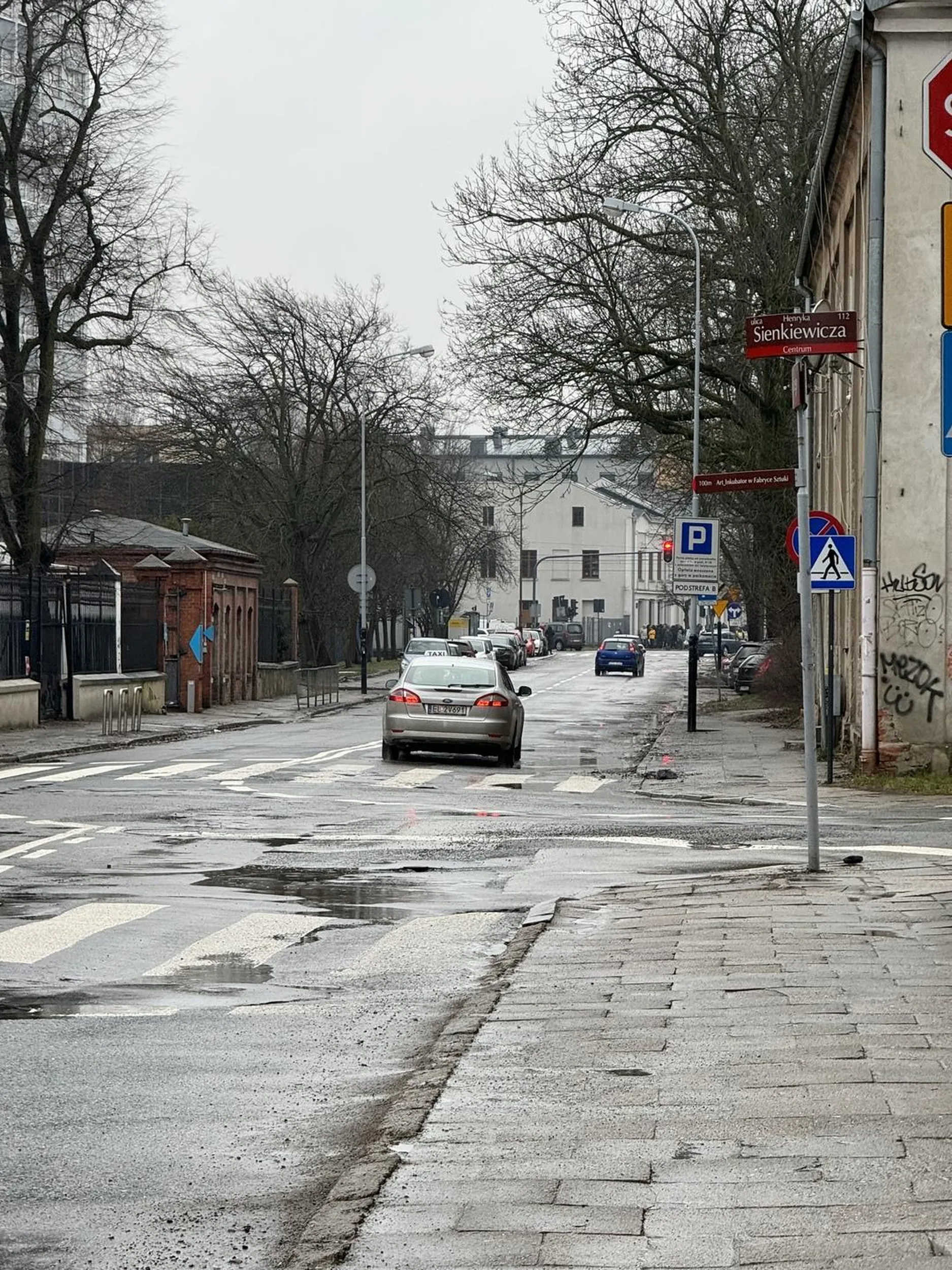 Kierowca zapewnia darmowy prysznic;)