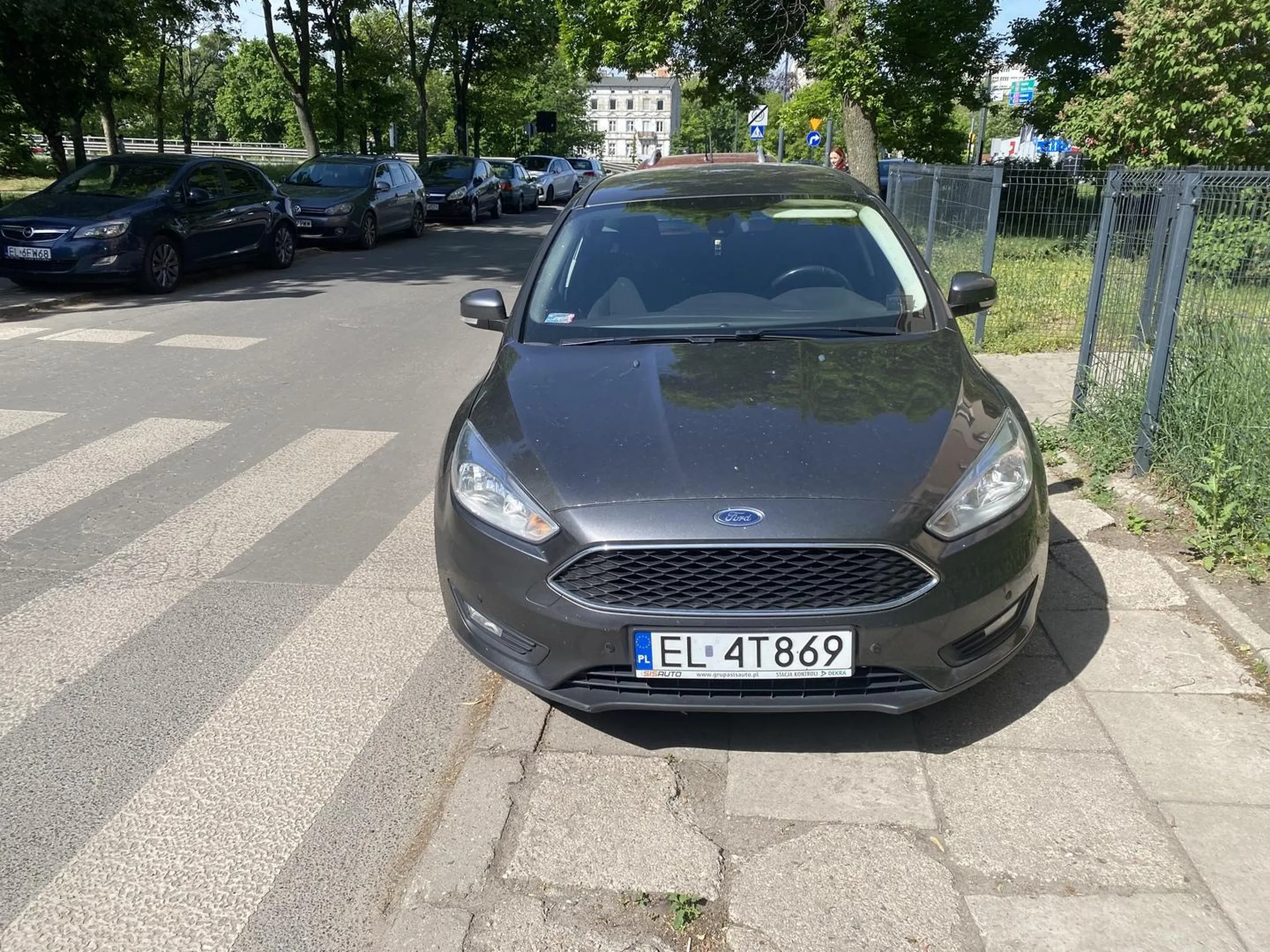 Gratuluje umiejętności parkowania