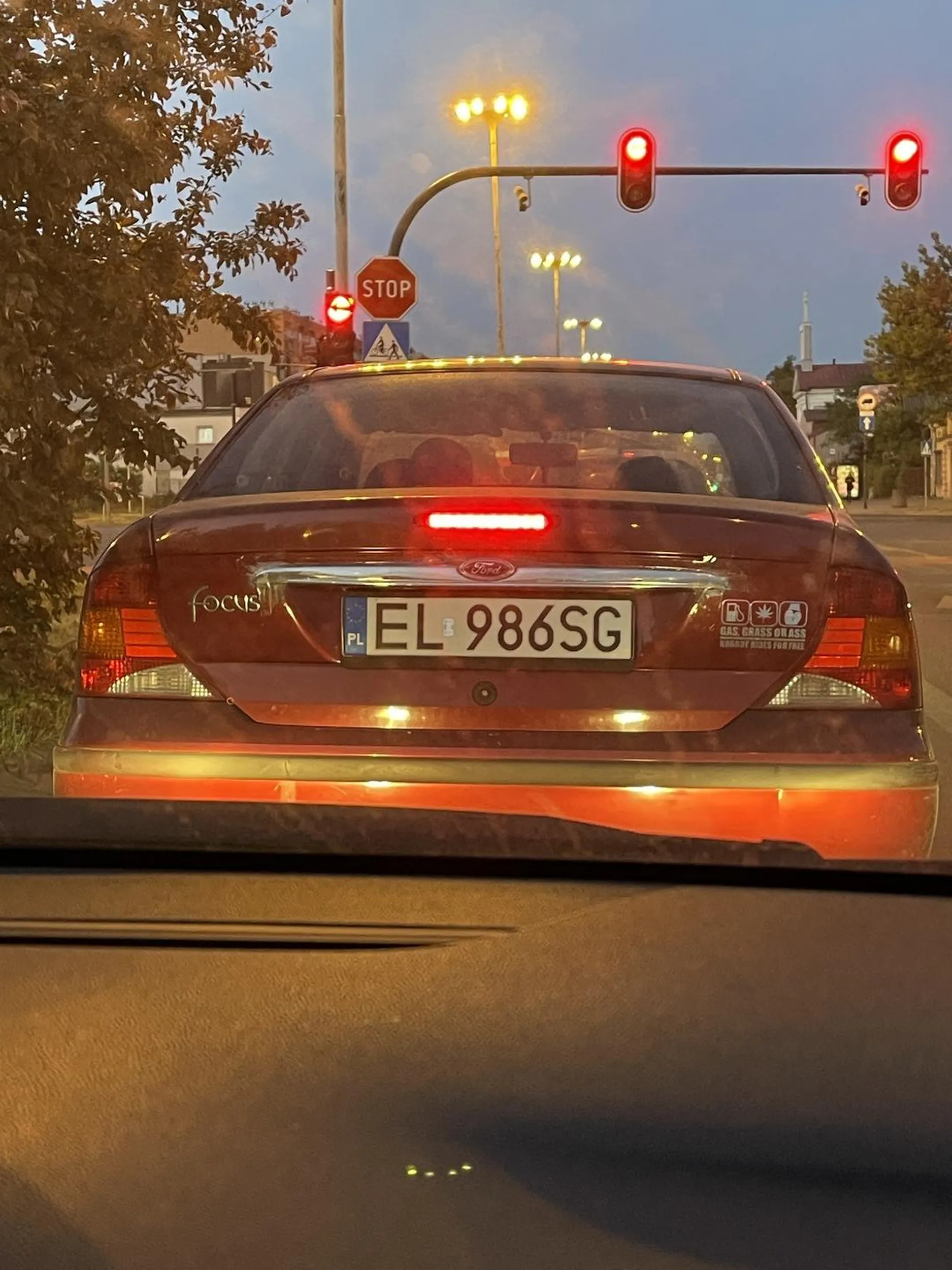 Polecam od czasu do czasu spojrzeć jak sytuacja z żarówkami ;)