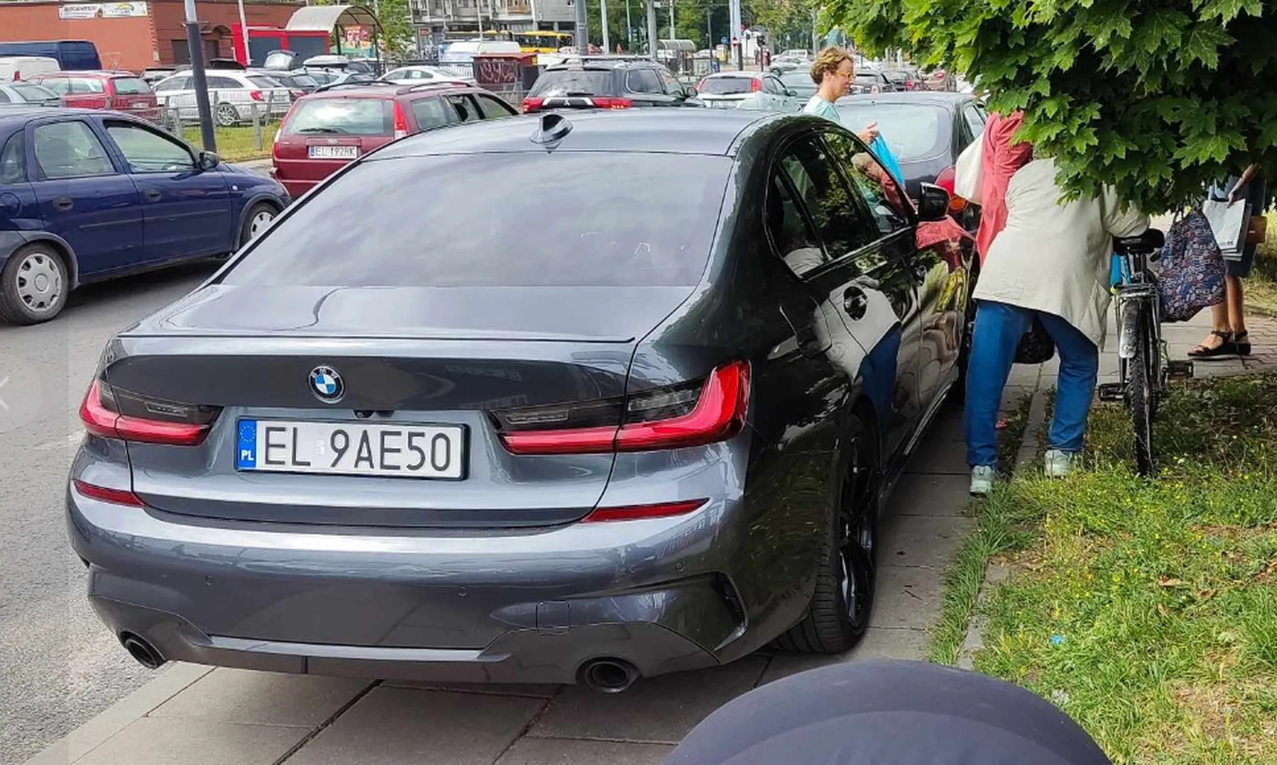 Jednak znaczek zobowiązuje do utraty mózgu