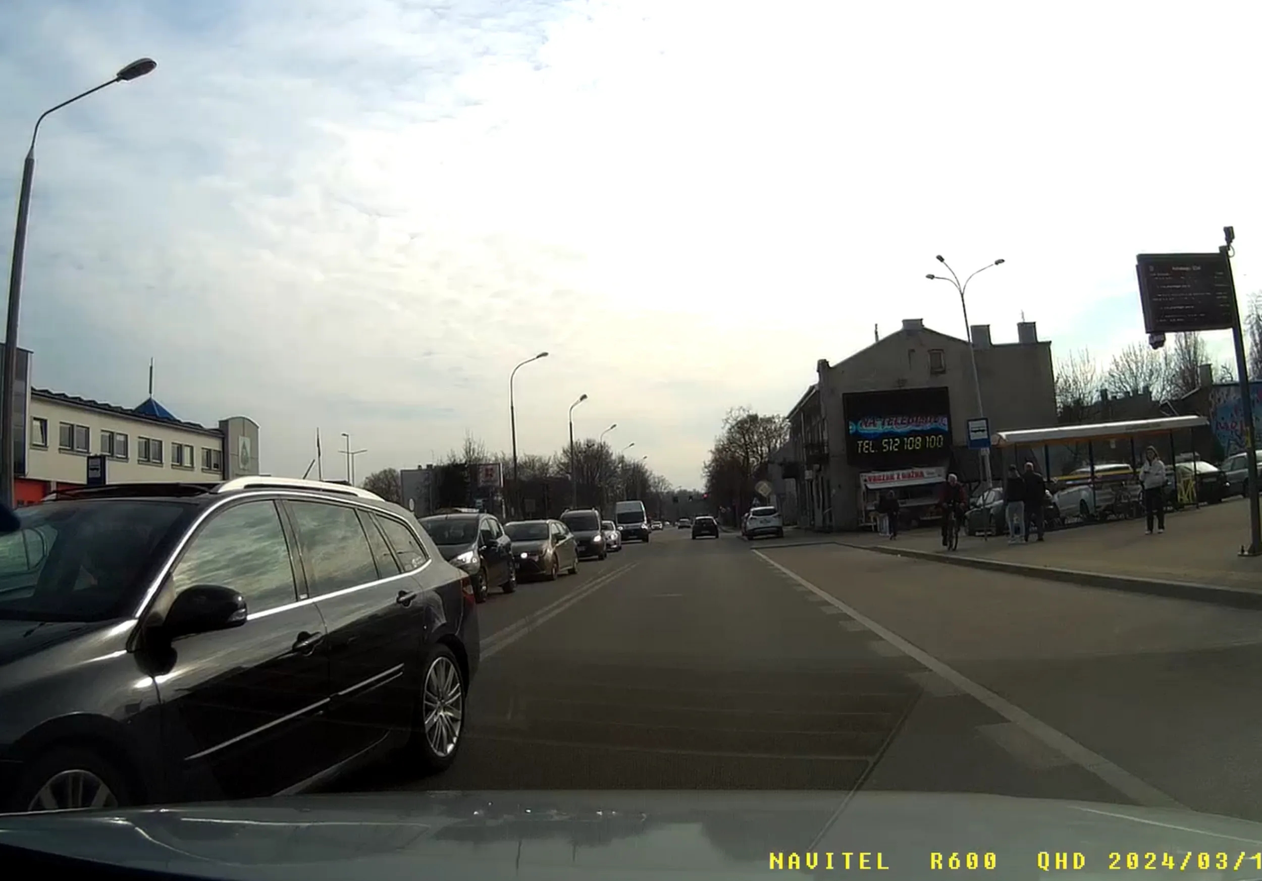 Cymbał jedzie pod prąd na Kilińskiego na czołówkę