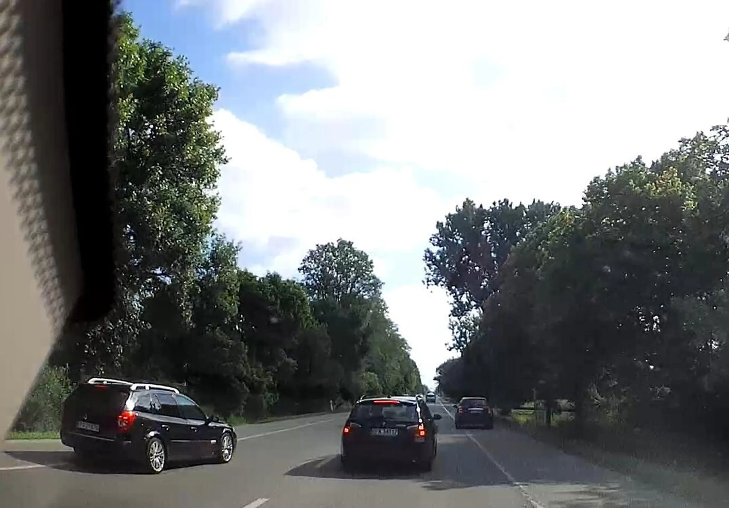 Na pewno jesteś dumny z siebie. Becia wygrała z Laguną. Masz fejm Przyspieszanie przy wyprzedzaniu, zajeżdżanie drogi, wyprzedzanie na 3