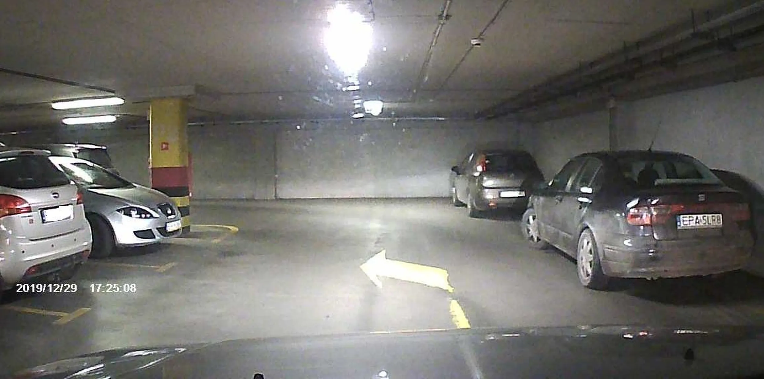 kolejny "miszcz" parkowania