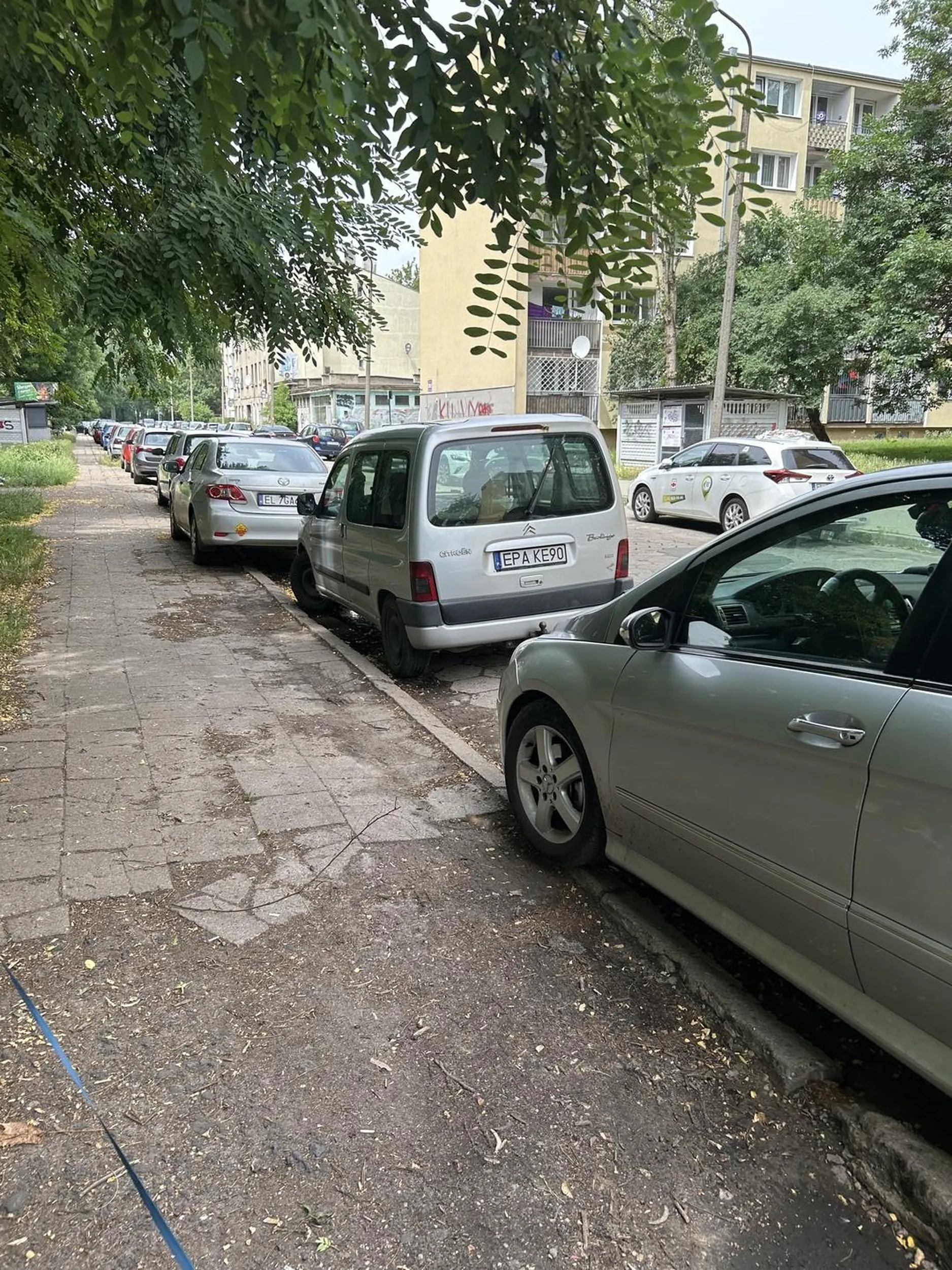 Naucz się w końcu parkować na karpackiej