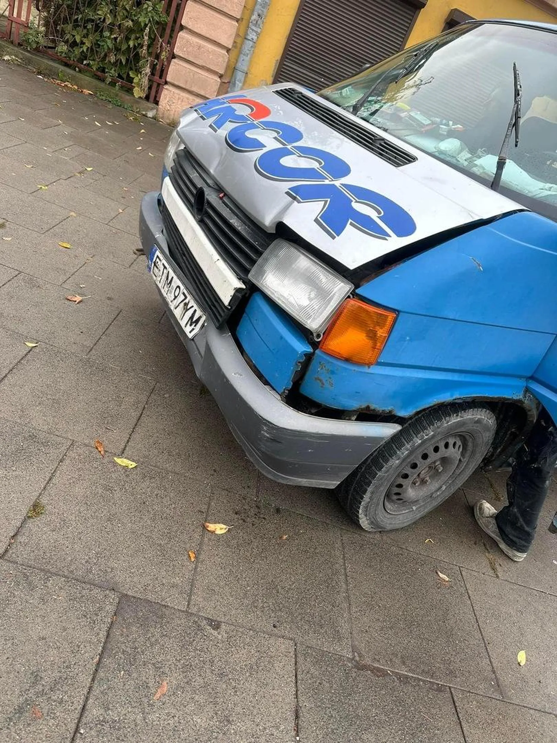 Załadował w tyłek panu w BMW