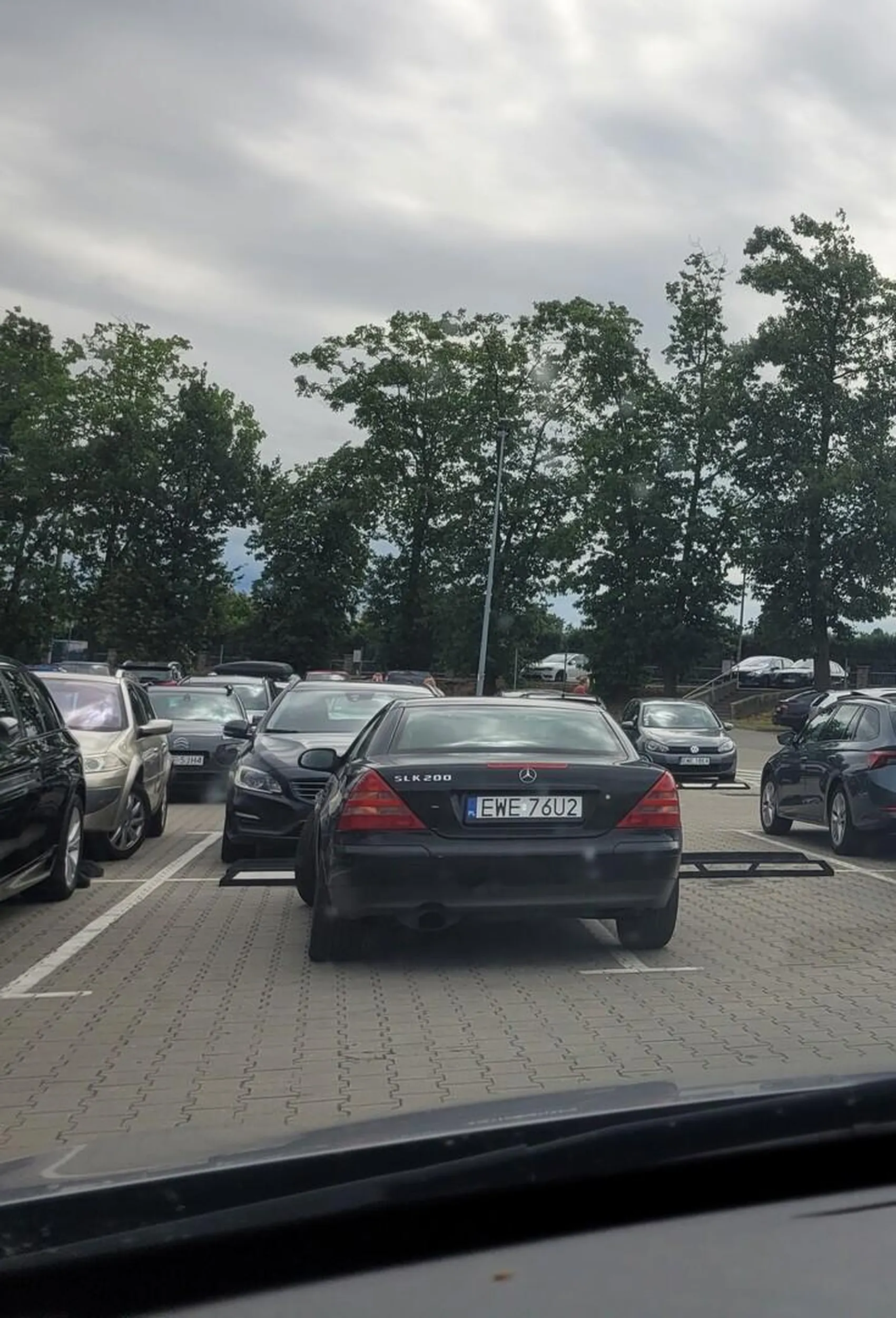 Szkoda że jeszcze trzeciego miejsca nie zająłeś tym gównem xD