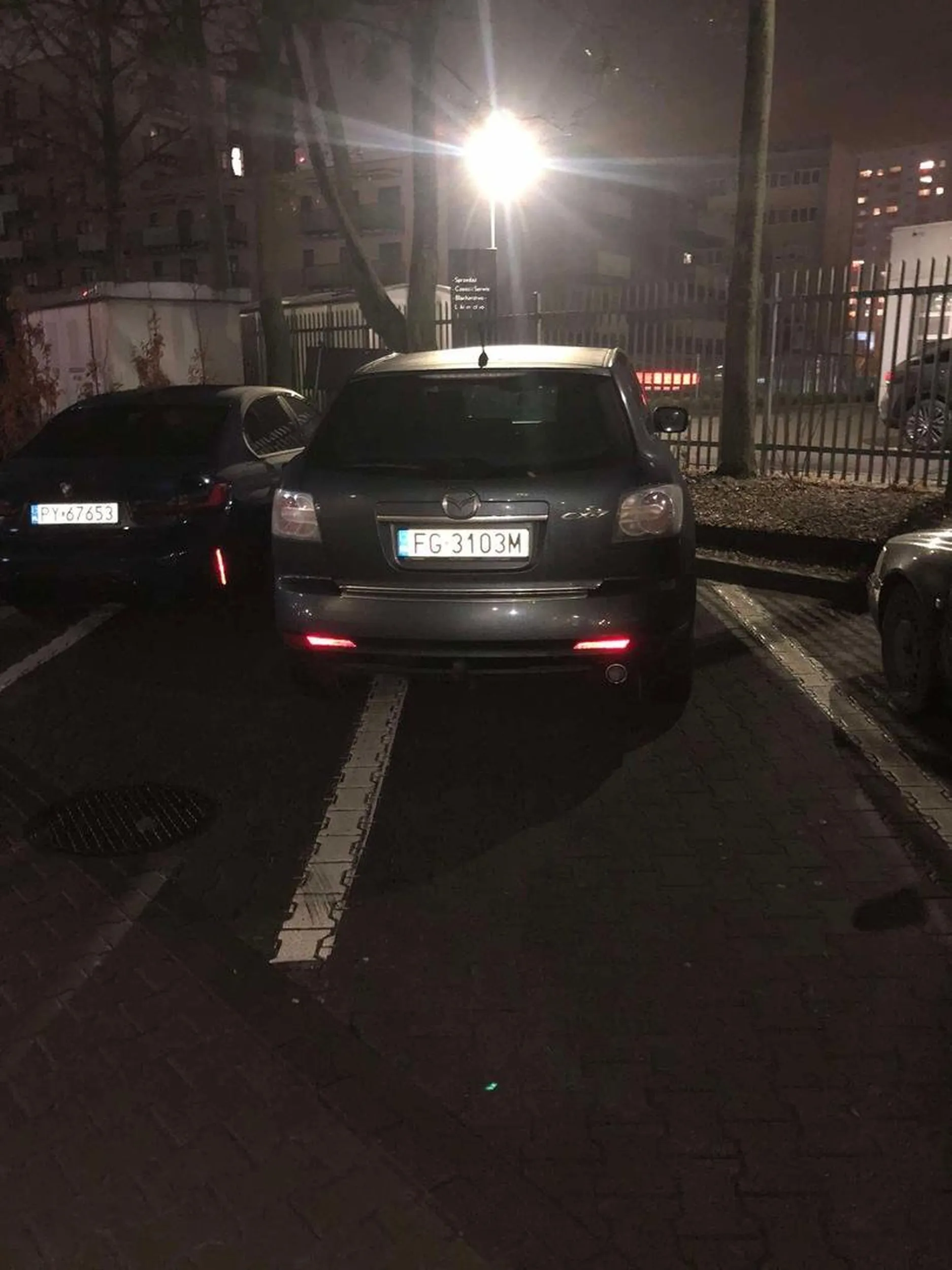 Szeroki ziomek nie da się koło niego stanąć