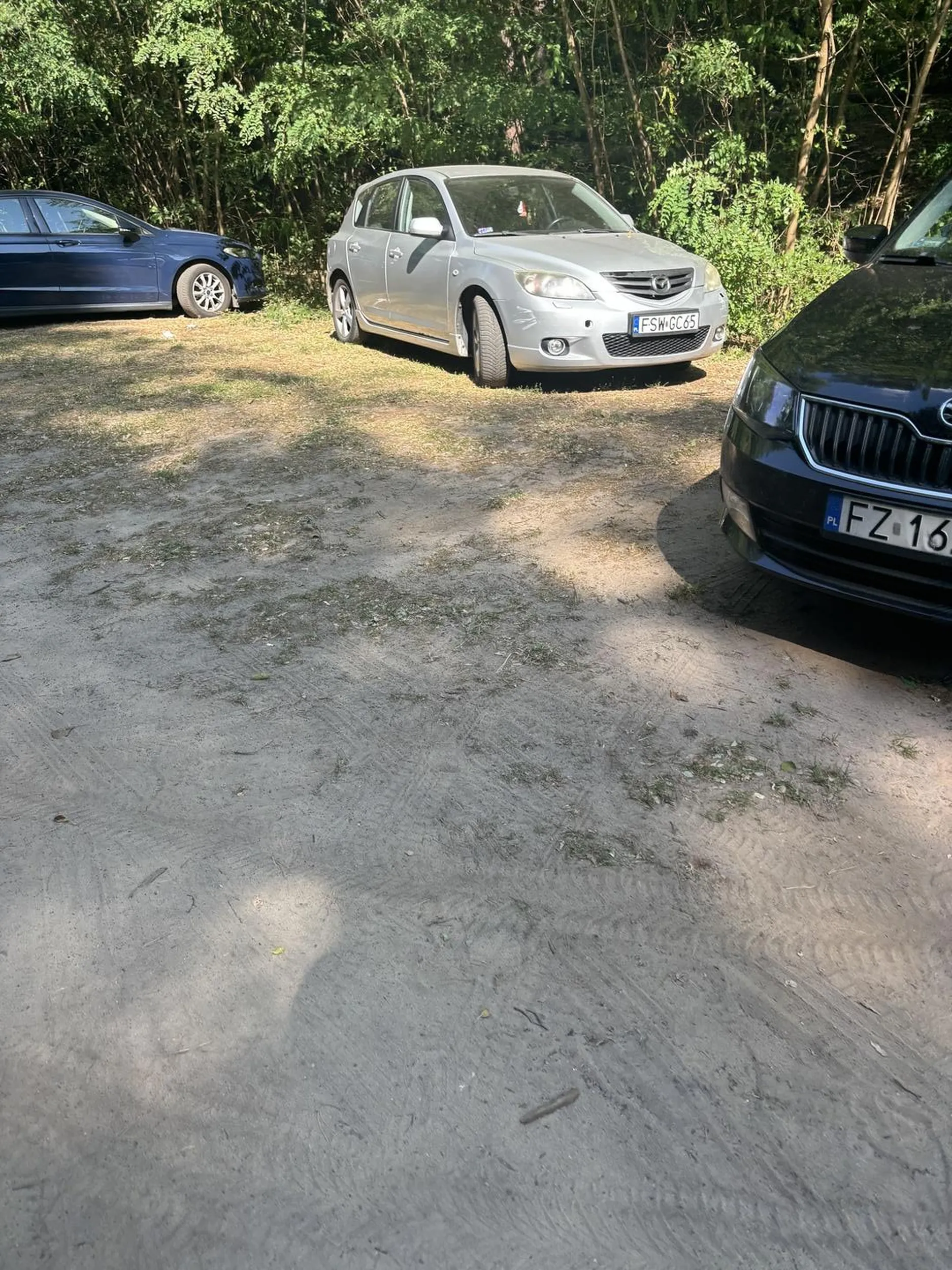 Panie kierowco, proszę nie zajmować miejsca dla co najmniej 3 samochodów….