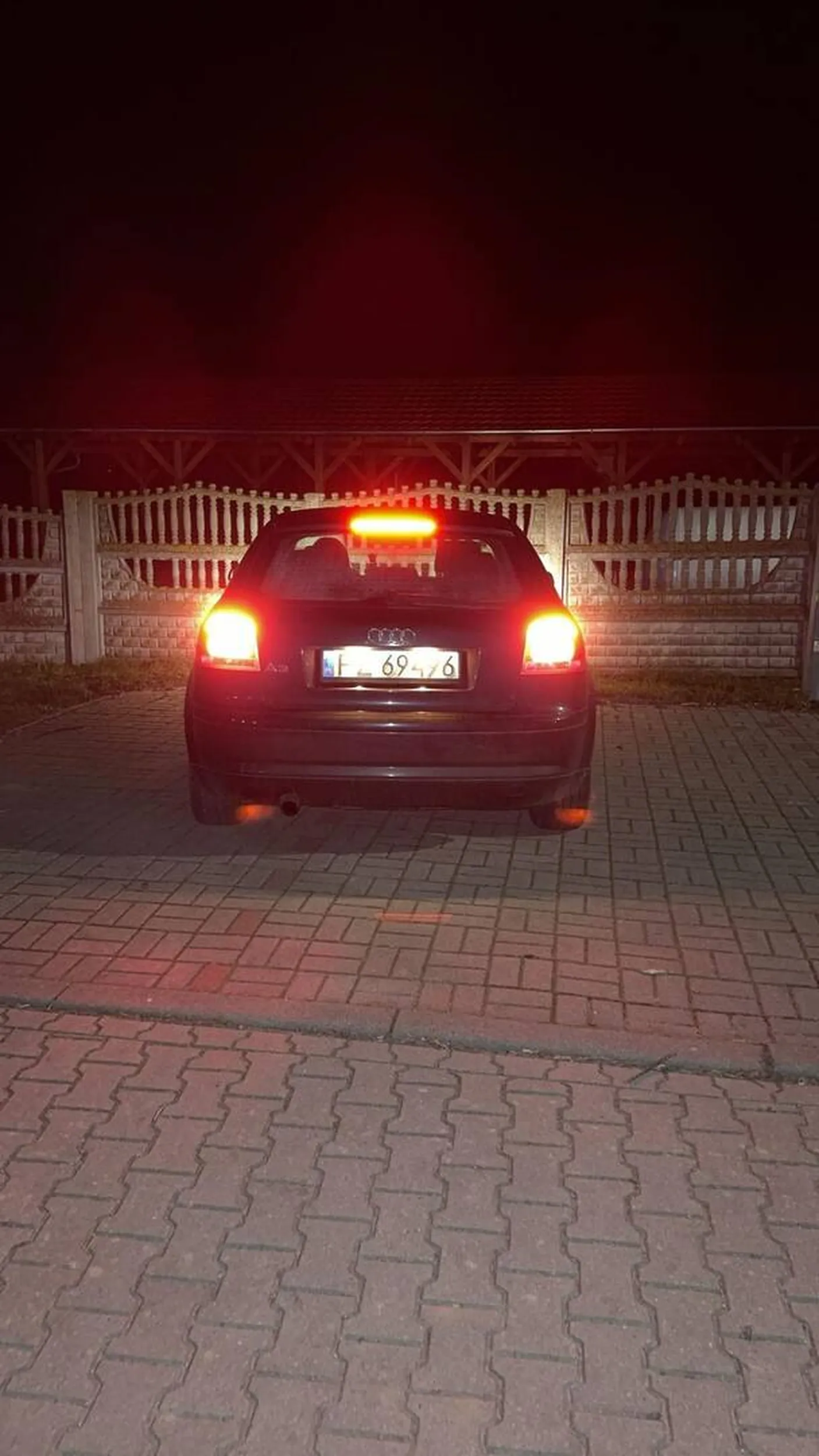 Mistrzyni parkowania, pozdrawiam