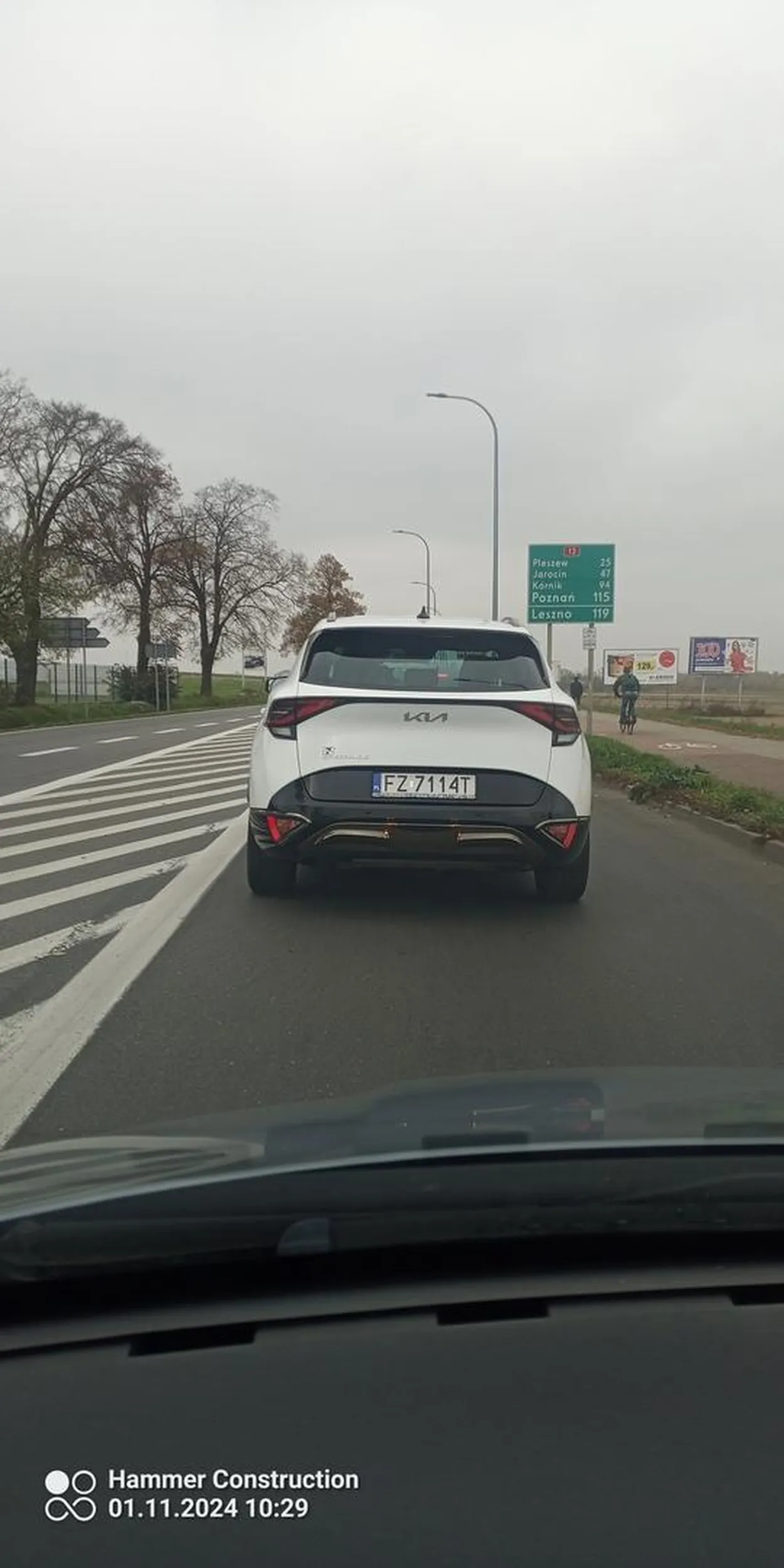 Pozdrawiam Starego buca który nie potrafi jeździć na suwak i spycha ludzi z pasa ruchu