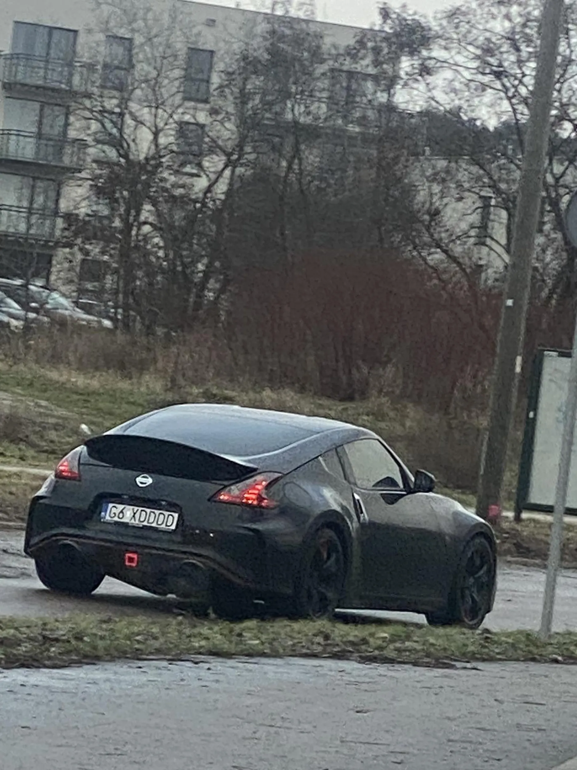 Szukam właściciela tego Nissana Mam niemal identyczną blachę Chętnie zrobię wspólne zdjęcie aut ? Kontakt: danielhalman@wp.pl