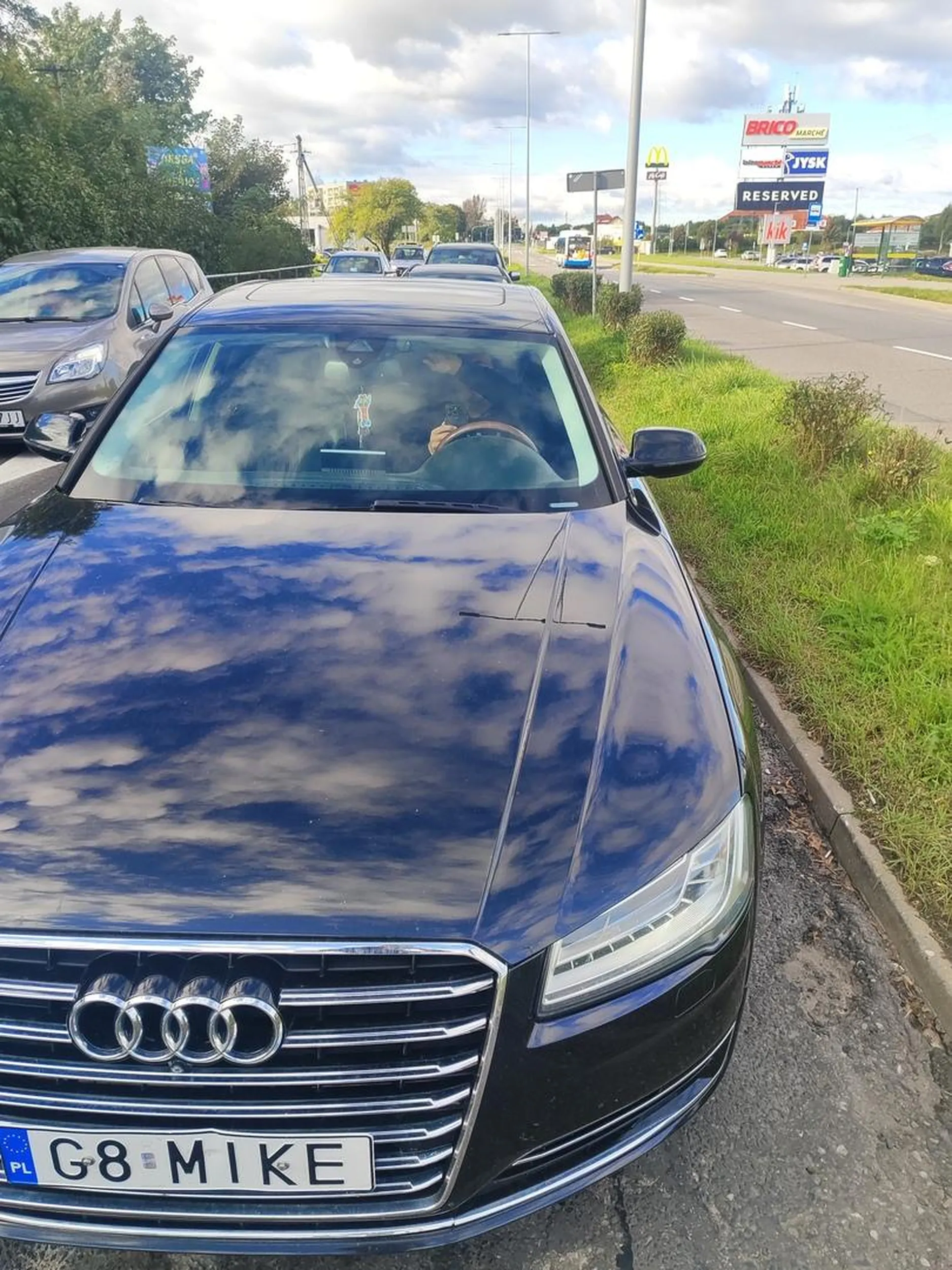 Stwarza zagrożenie w ruchu drogowym