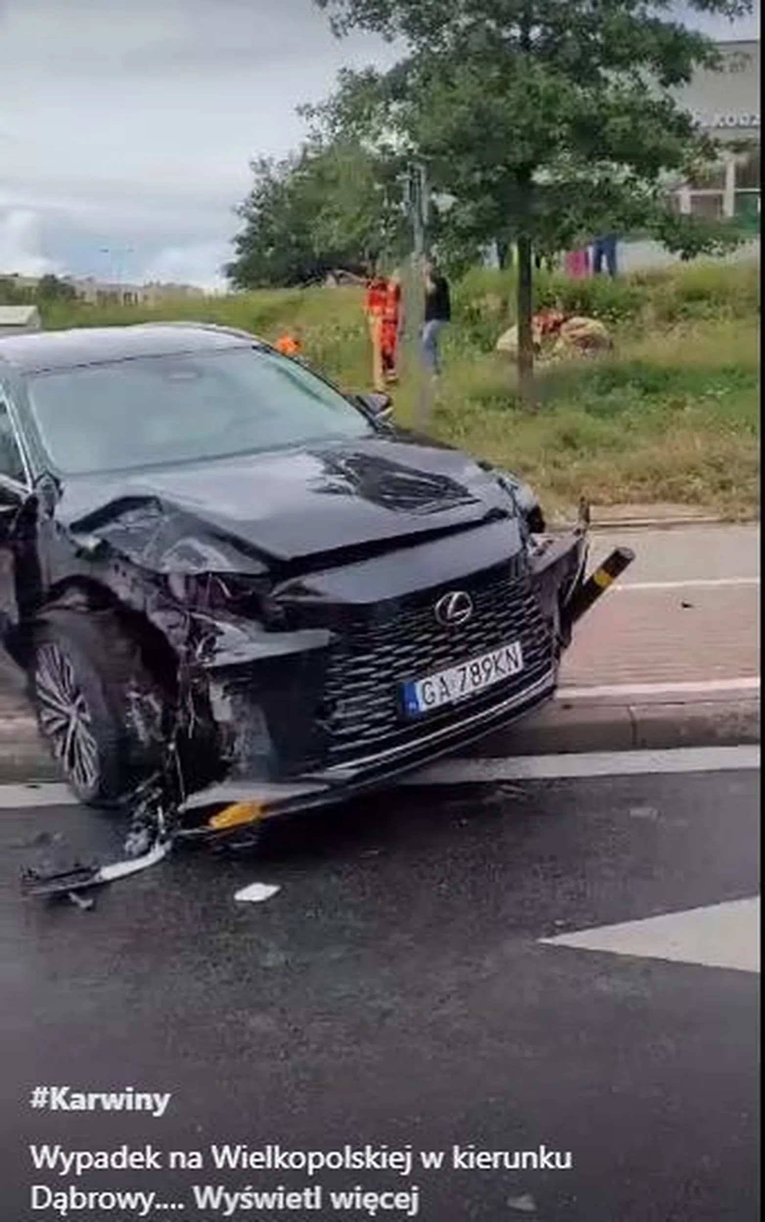 no i sie 70 latek rozpierniczył na Wielkopolskiej w strone Dąbrowy i potracił 3 osoby Link: https://www.facebook.com/reel/805648235097333