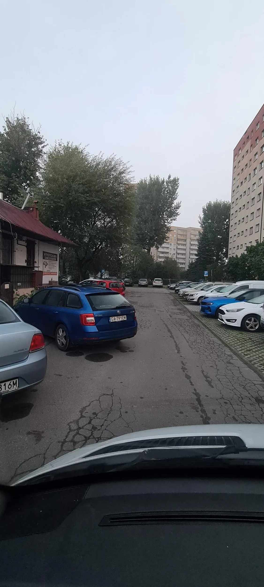 Dzięki że zastawiłeś przejazd dostawcą do piekarni