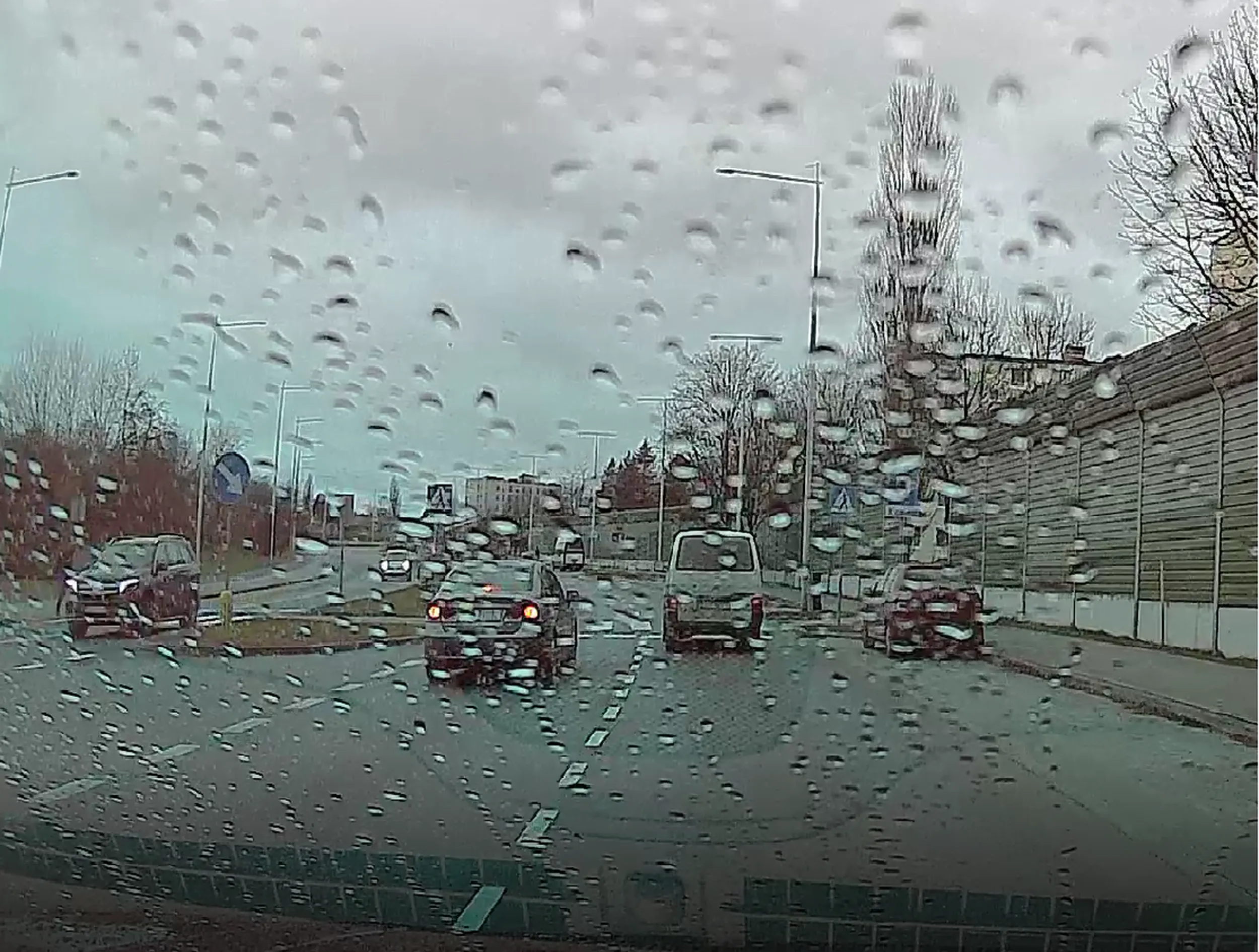 Brawo - dobrze, że dzieci na przejściu uważne. 1500zł i 10pkt