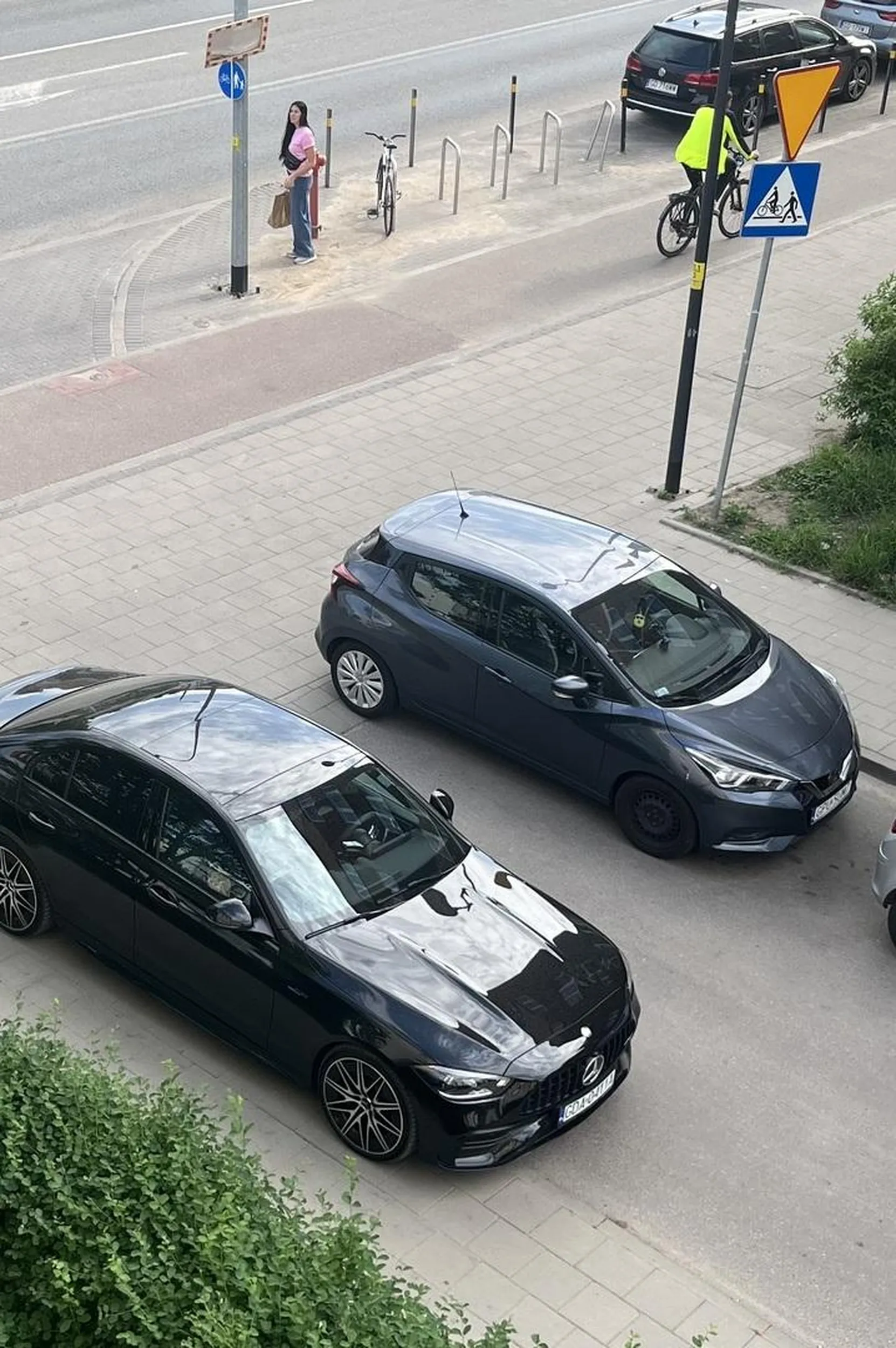 Bo mi wolno, bo mercedesem, bo na chwilkę! Niech inni się dostosują!