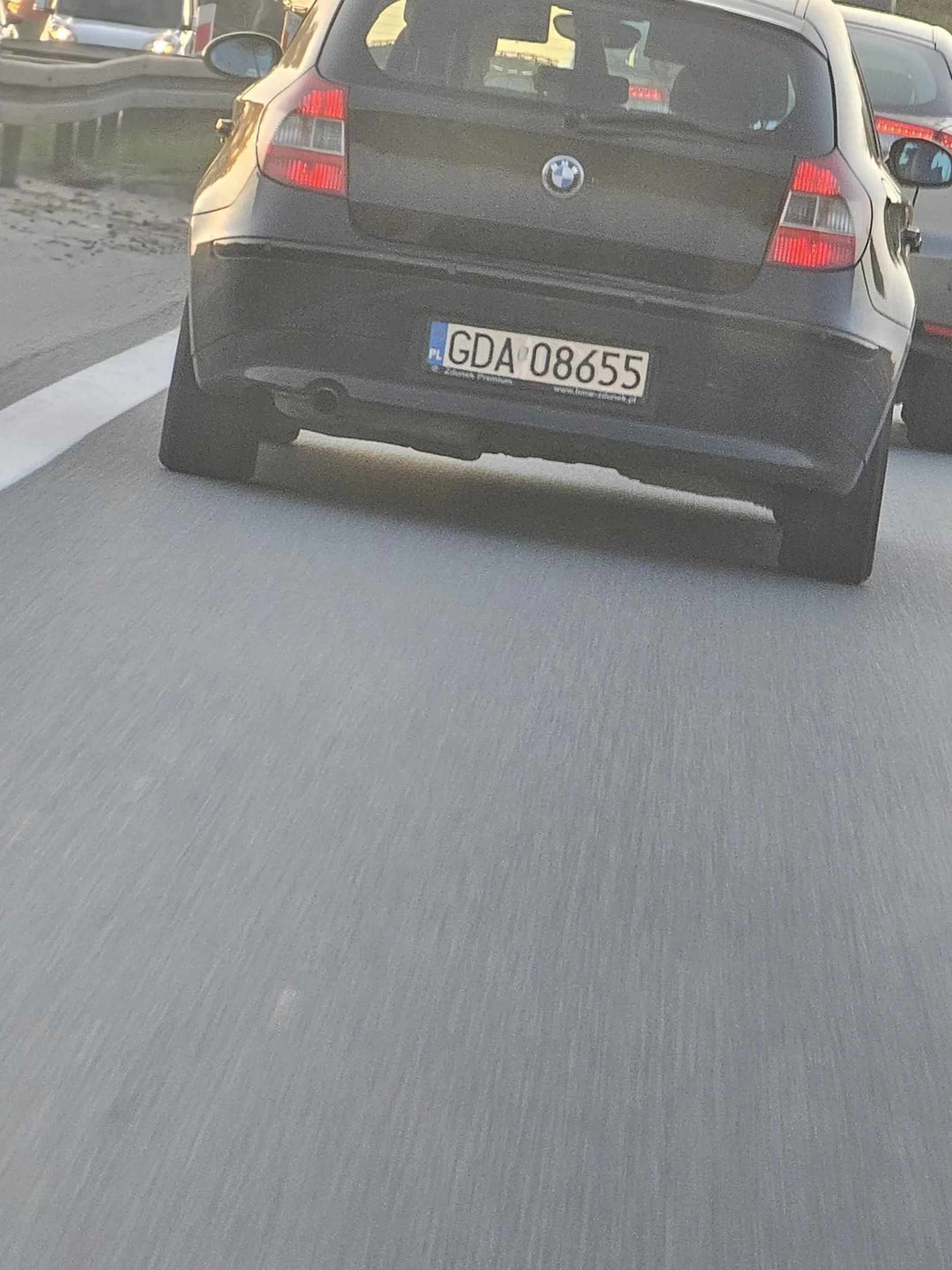 Ty ku*** je**** jak cię znajdę to obiecuje ze ci złamie ci oczodół i wykastruje za to co zrobiłeś na obwodnicy , już cię szukają wiec do zobaczenia