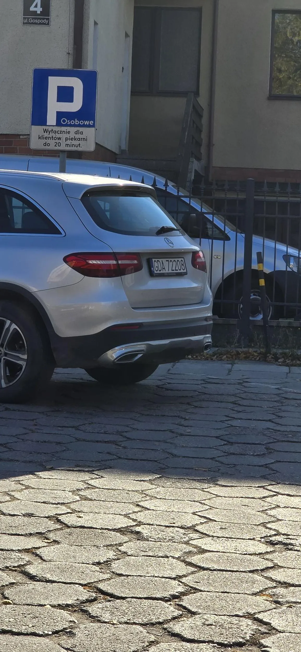 Potrąciła mężczyznę i uciekła