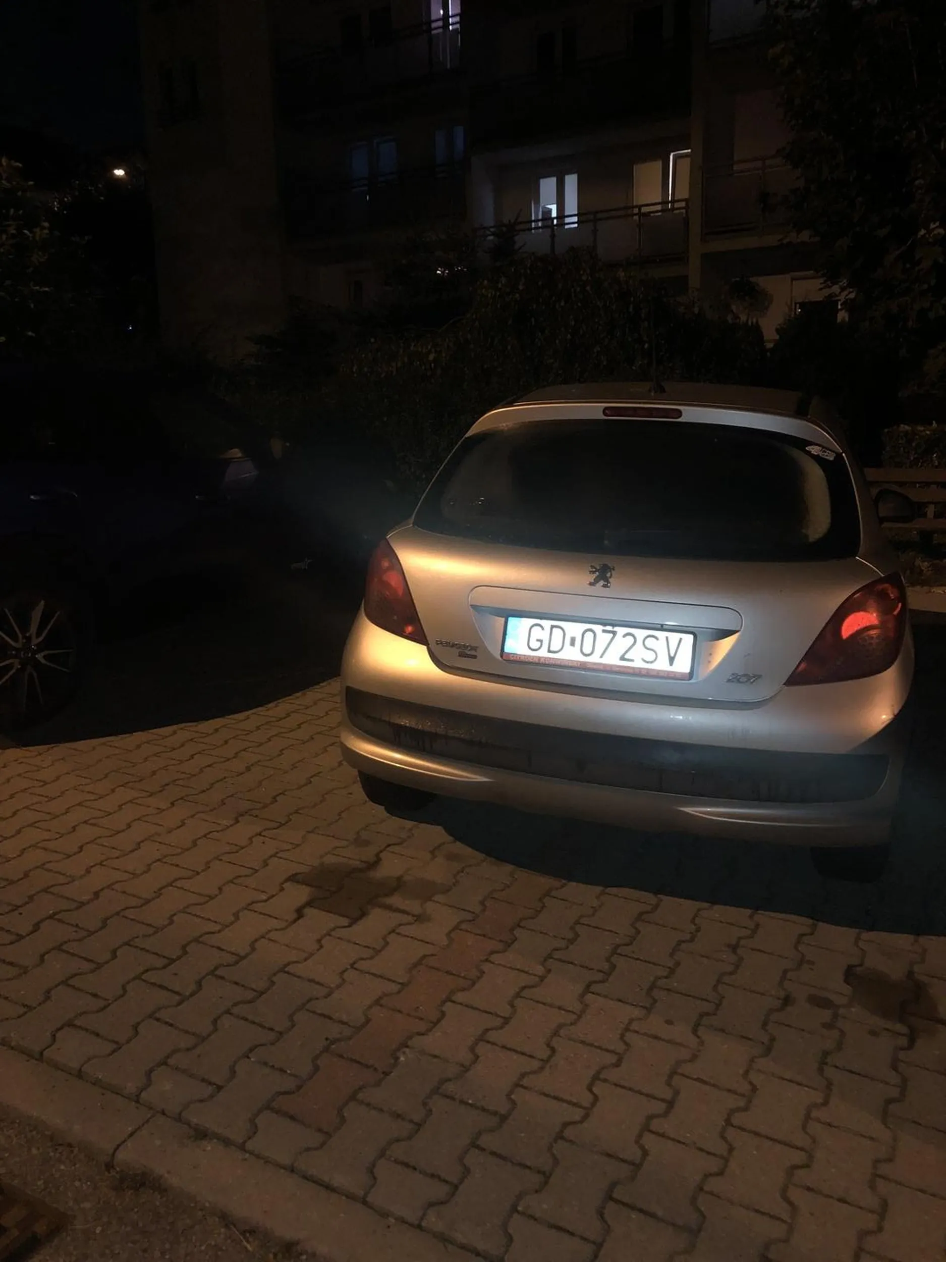 polecam zaczerpnąć kurs z parkowania :)