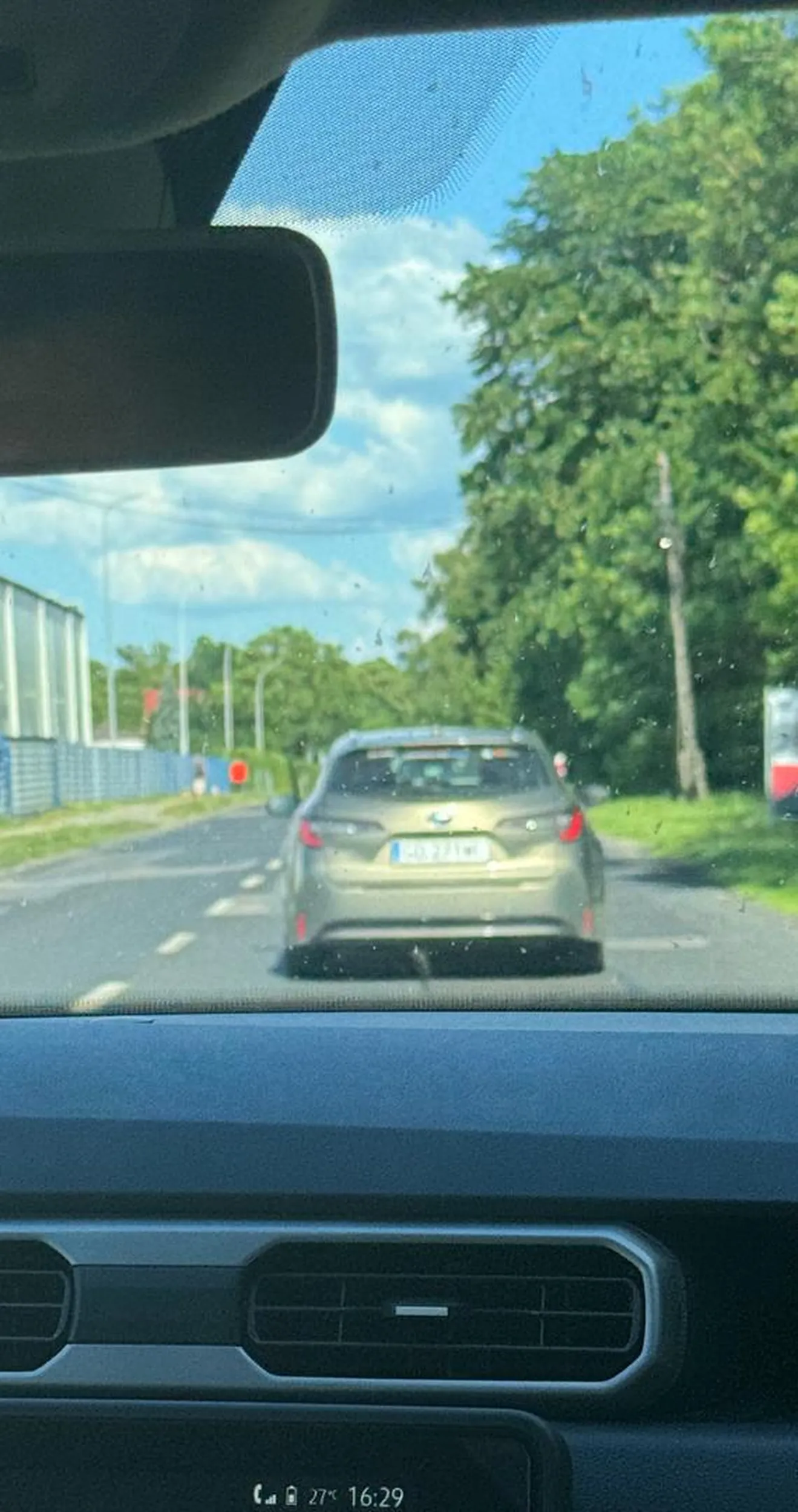 Umówmy się wyprzedzanie w mieście z prędkością 100km/h to skrajnie nie odpowiedzialne….