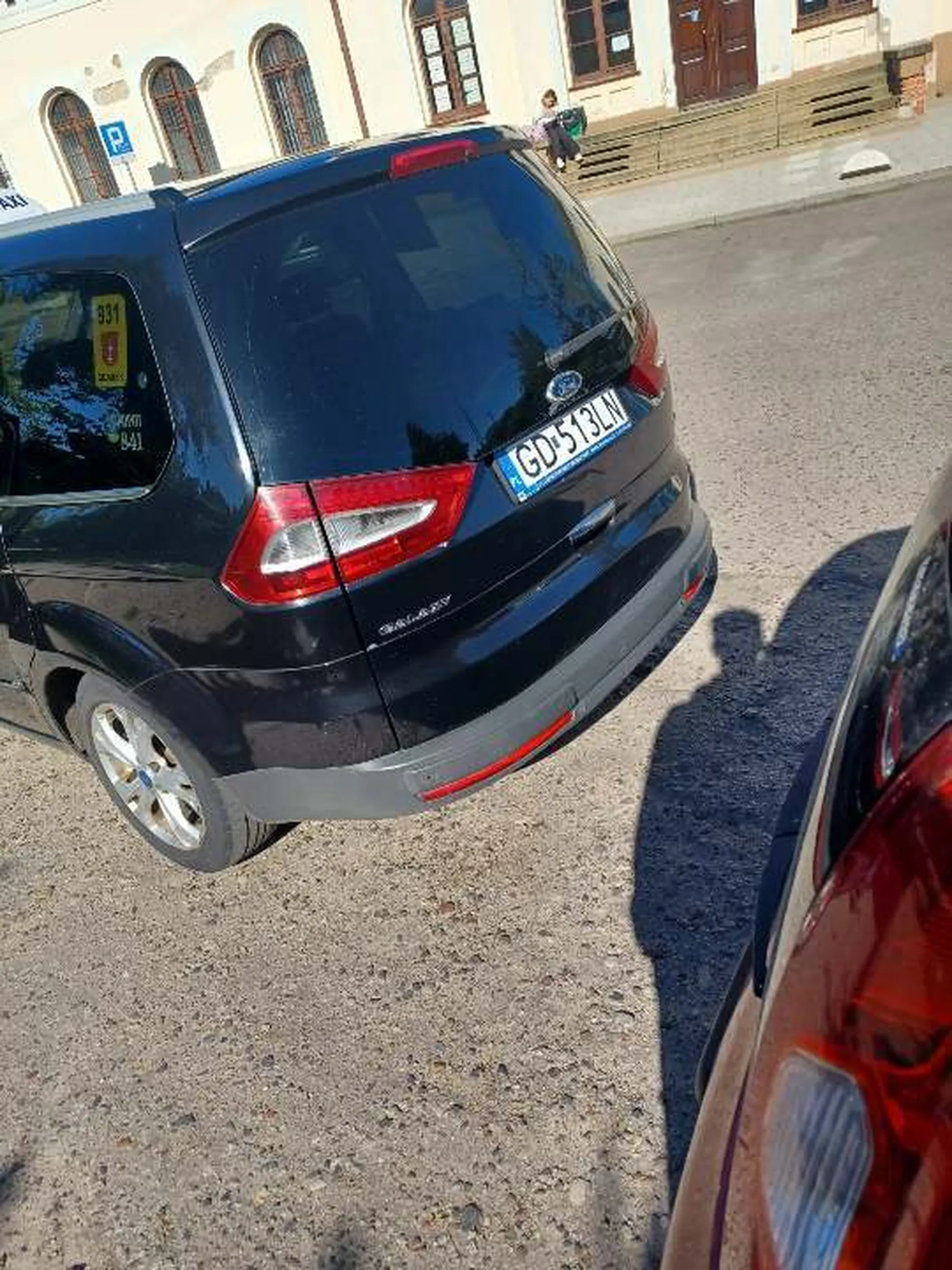 Dziad i złotowa na siano opierdziela, nic nie zrobiłam, nie drasnęłam auta a wymusił 150zł przy cofaniu z 5km/h powiedział ze nie chce mu sie bawić w papierologię i nie chce czekać na policje. Mówił również że zawieszenie mu odpadło przy moim dotknięciu autem o jego auto... dziad skitrany niech sie udławi tym sianem