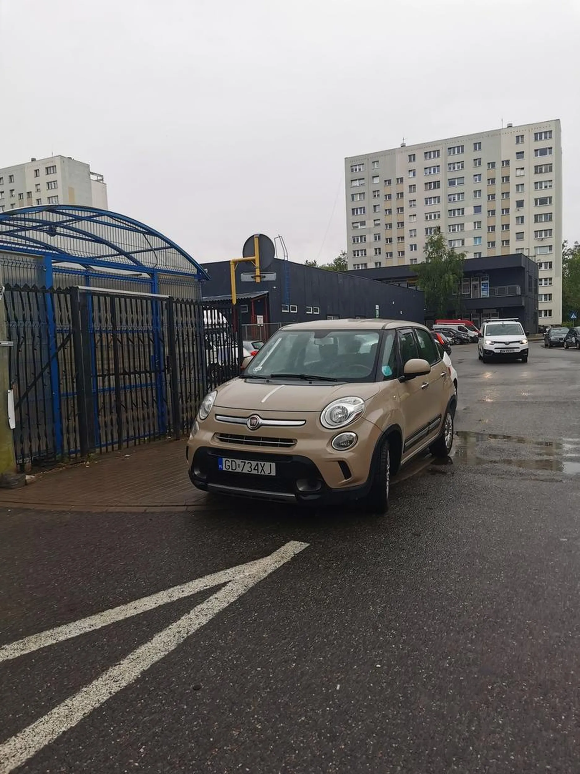 Prawie mnie zabiła na pasach! Byłem już na przejściu a ta rozpędzona baba przejechała niż tuż przed nogami