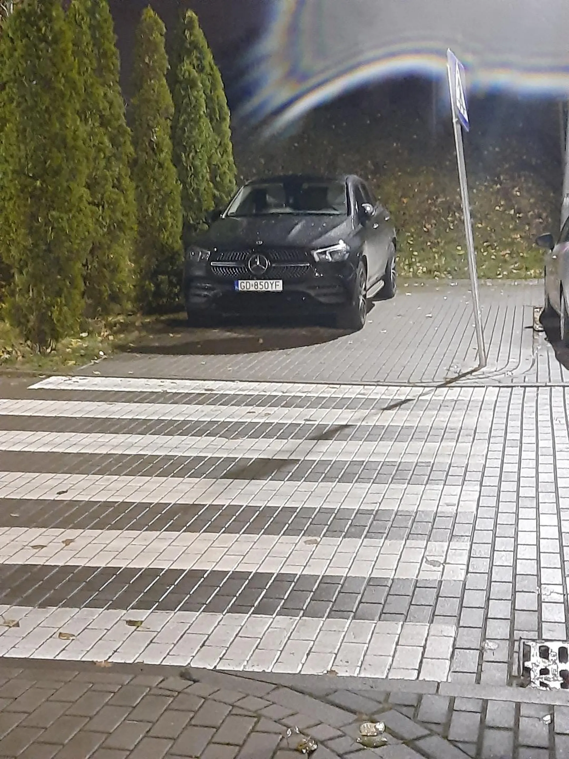 A pół parkingu wolne