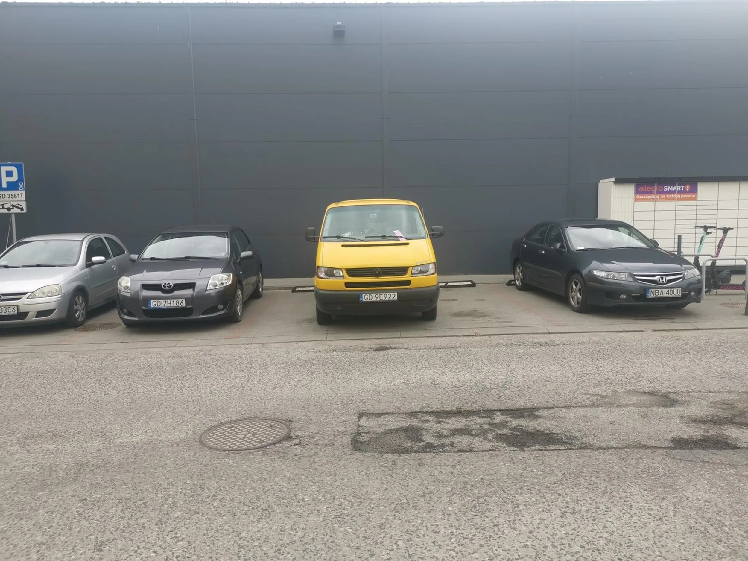 Król w karecie przyjechał i reszta niech się podporządkuje