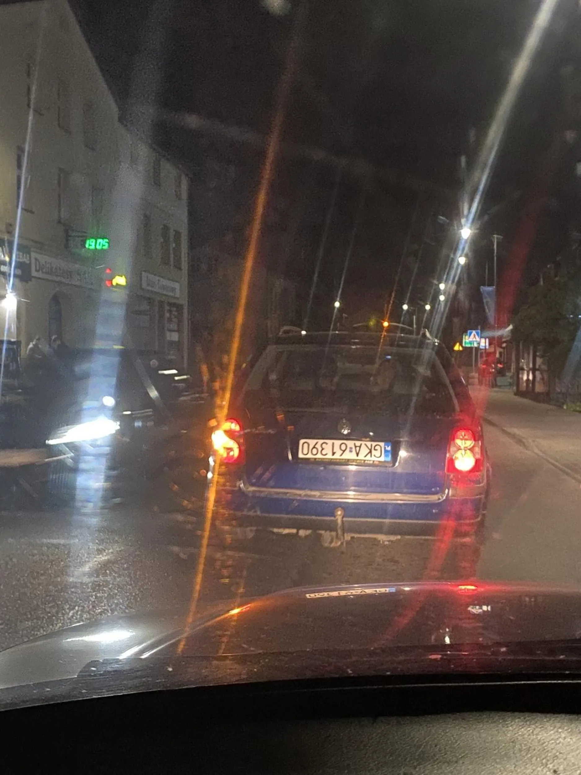 Nierówno pod sufitem