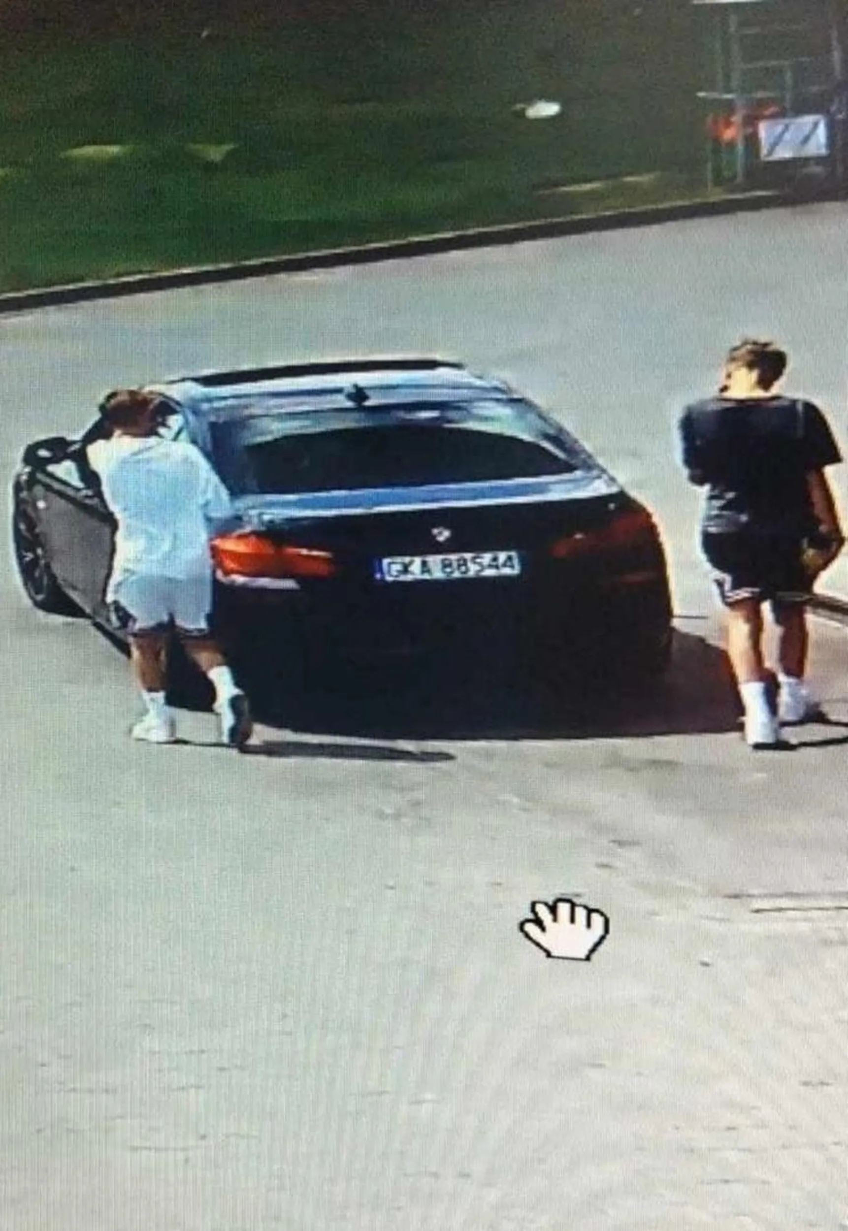 Chłopaczki zatankowali z stacji benzynowej octan w skozewie nieopodal Kościerzyny poczym weszłi do sklepu coś kupili i mówili że nie tankowali odjechali jakby nigdy nic. Nie pozdrawiam