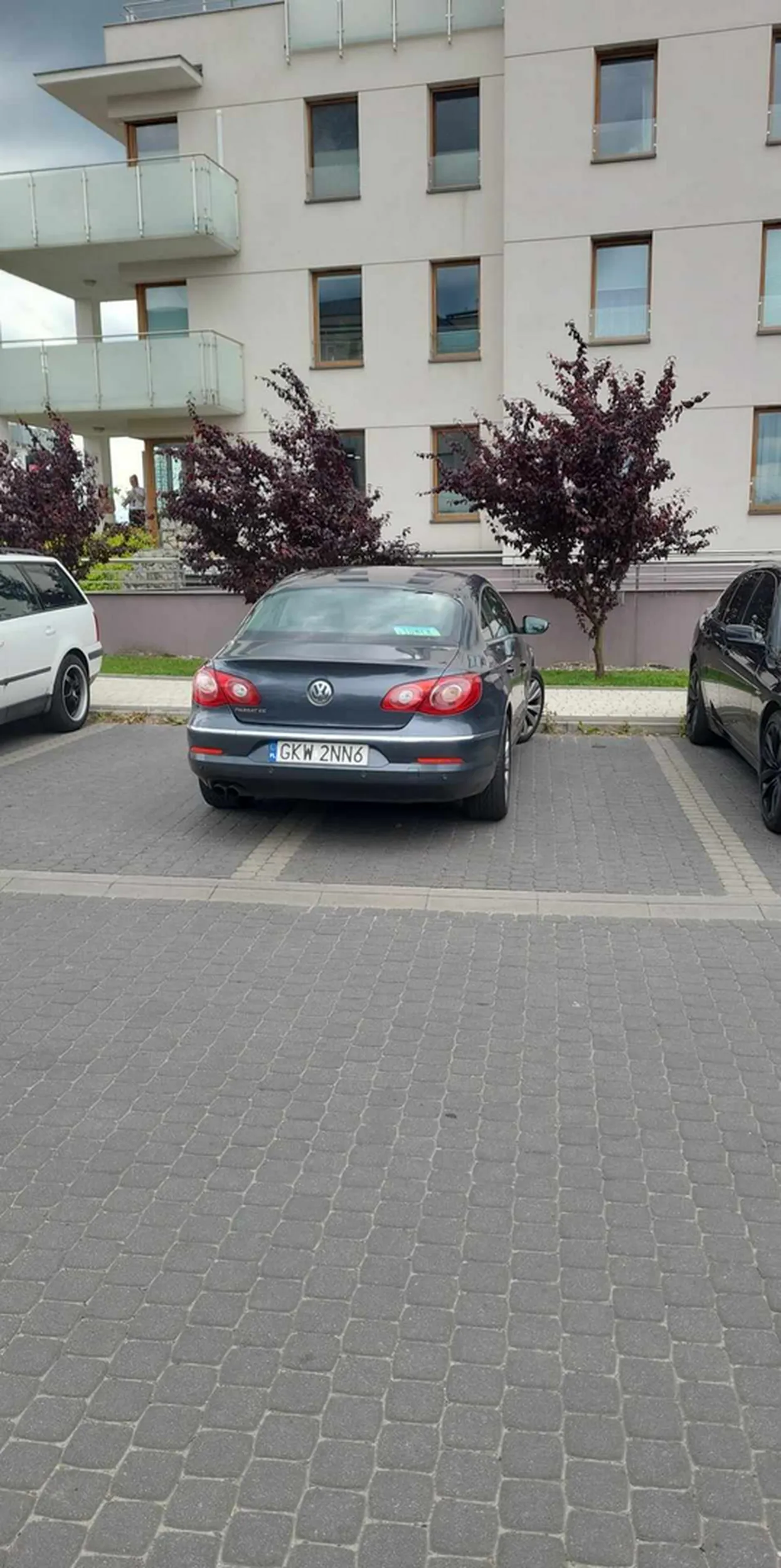 Pozdrawiam srodkowym palcem .I.