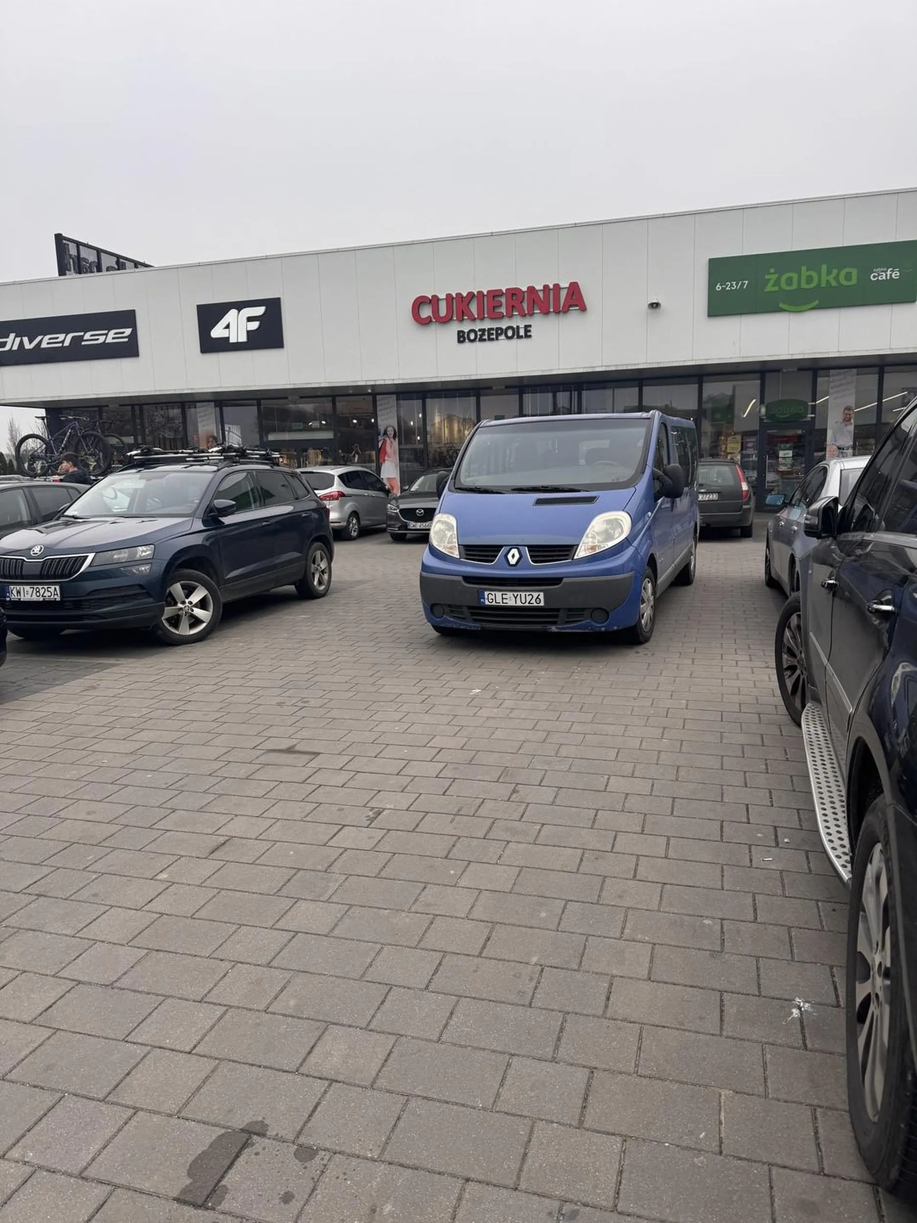 Zajebiscie ziomek stanąłeś na wyjeździe