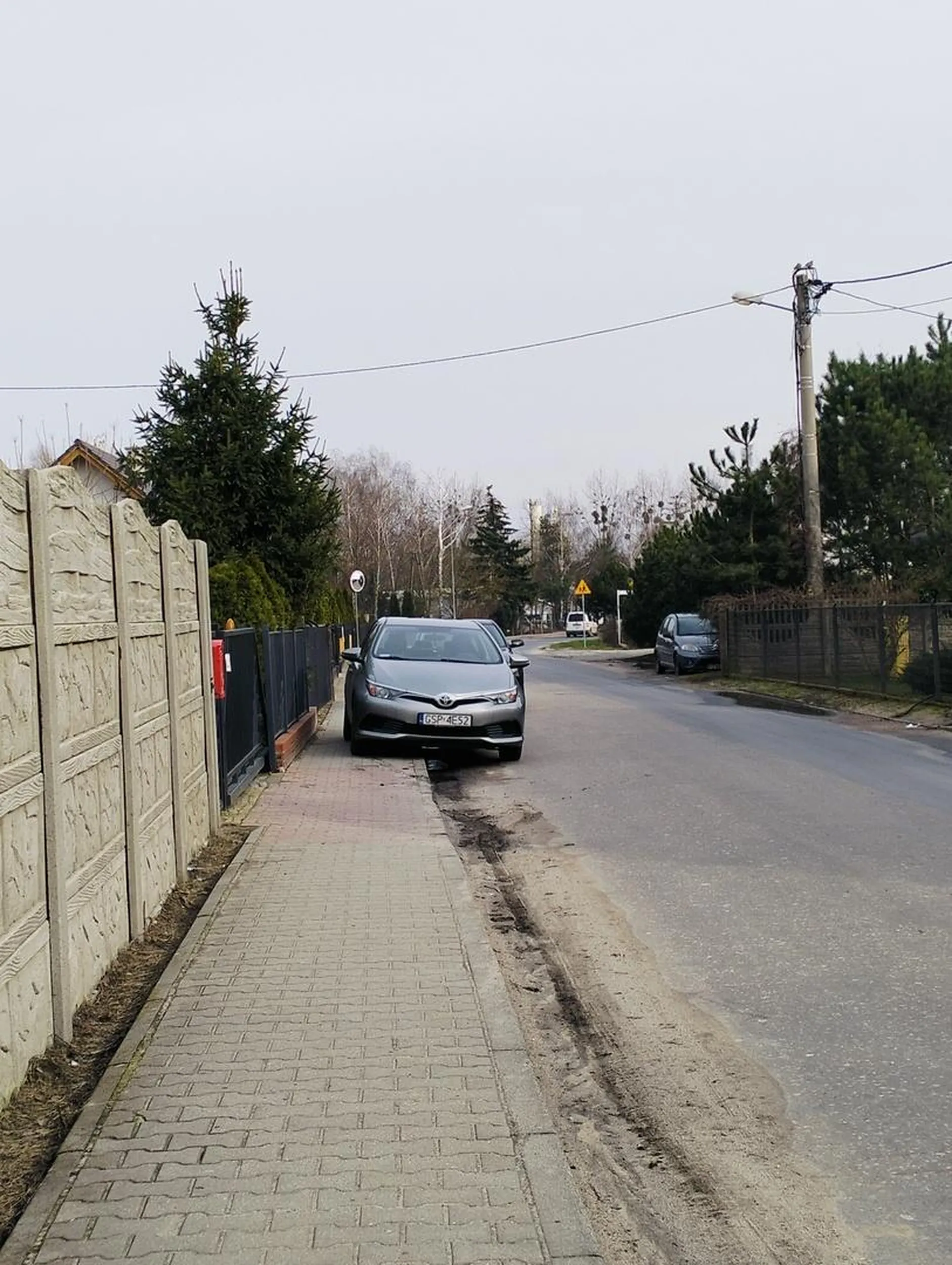 Nie potrafi parkować nawet wózkiem nie da się przejechac